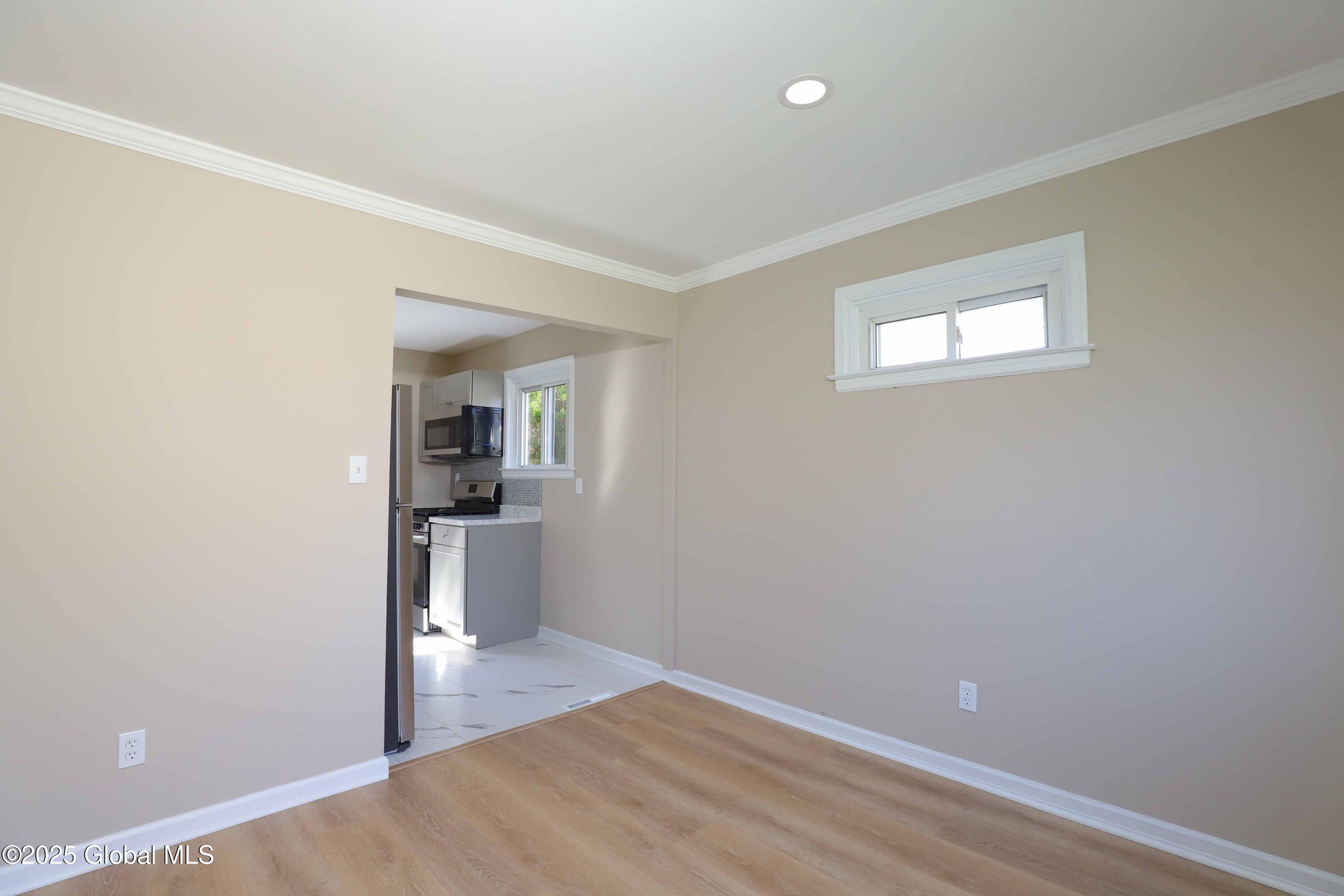 33 Plaske Drive, Colonie, New York image 12