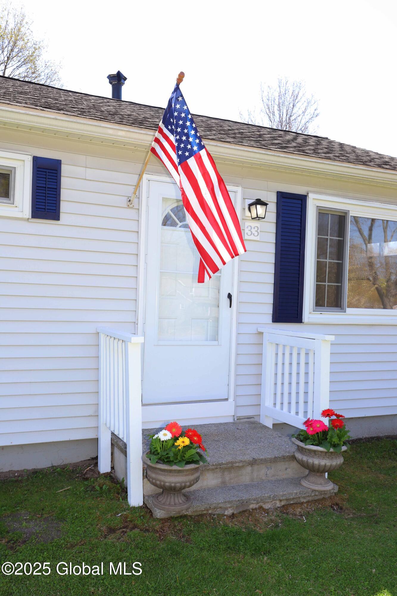 33 Plaske Drive, Colonie, New York image 6