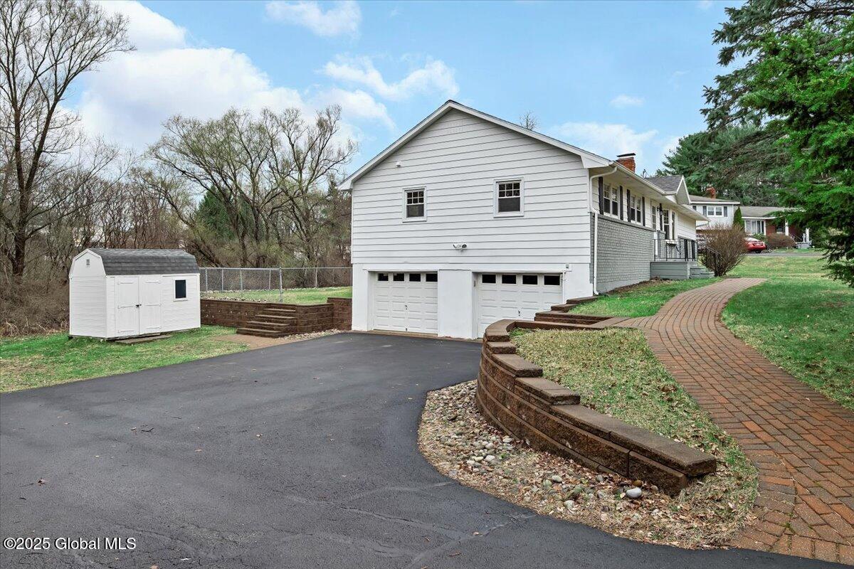 11 West Drive, Ballston Lake, New York image 36