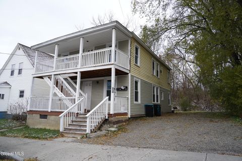 Photo of 435 Manhattan Street, Schenectady, NY 12308 (MLS # 202529365)