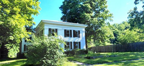 Homes For Sale - 135 Clauverwie Road<br/> Schoharie County, Middleburgh, NY 12122