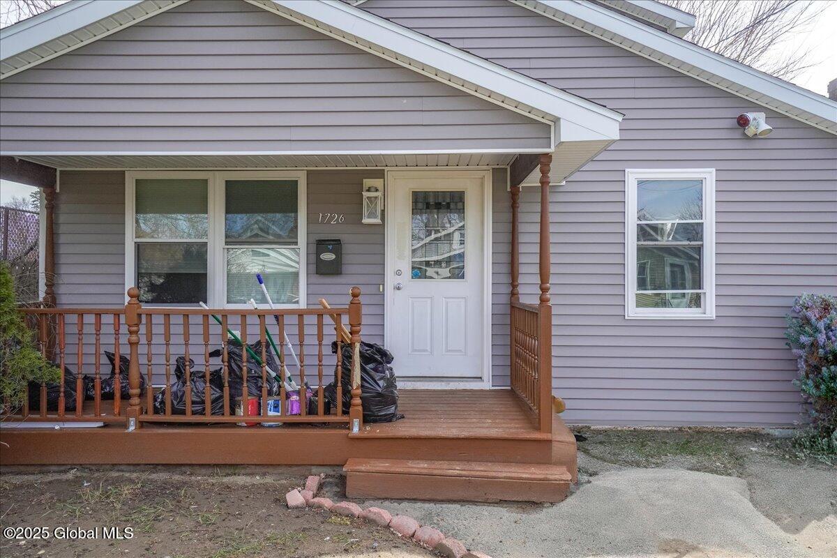 1726 Greenpoint Avenue, Schenectady, New York image 4