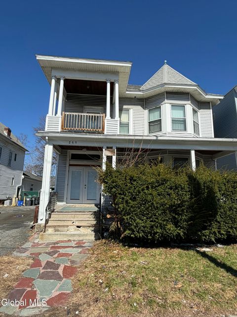 Photo of 865 Madison Avenue, Albany, NY 12208 (MLS # 202613988)