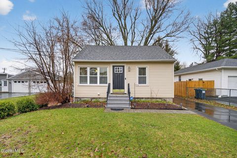 Homes For Sale - 10 Booth Street<br/> Albany, NY 12205