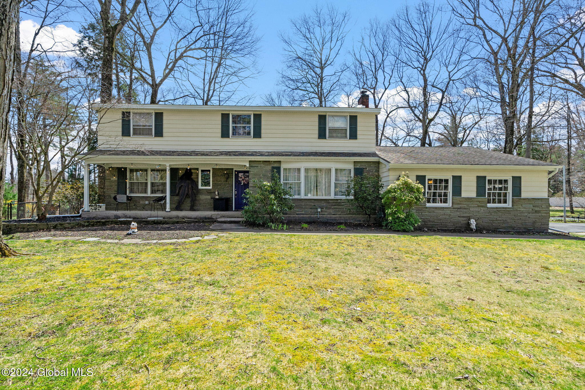 2 Hemlock Drive, Clifton Park, New York image 1