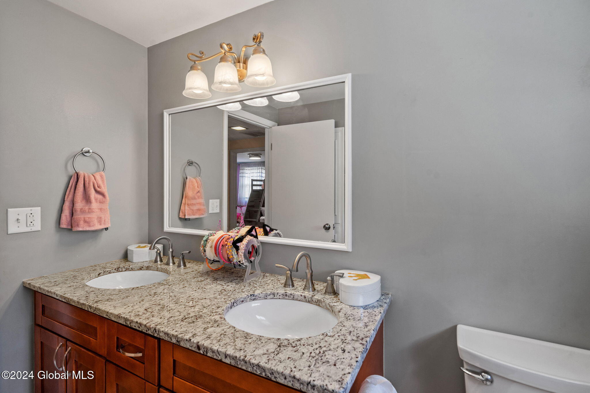 2 Hemlock Drive, Clifton Park, New York image 31