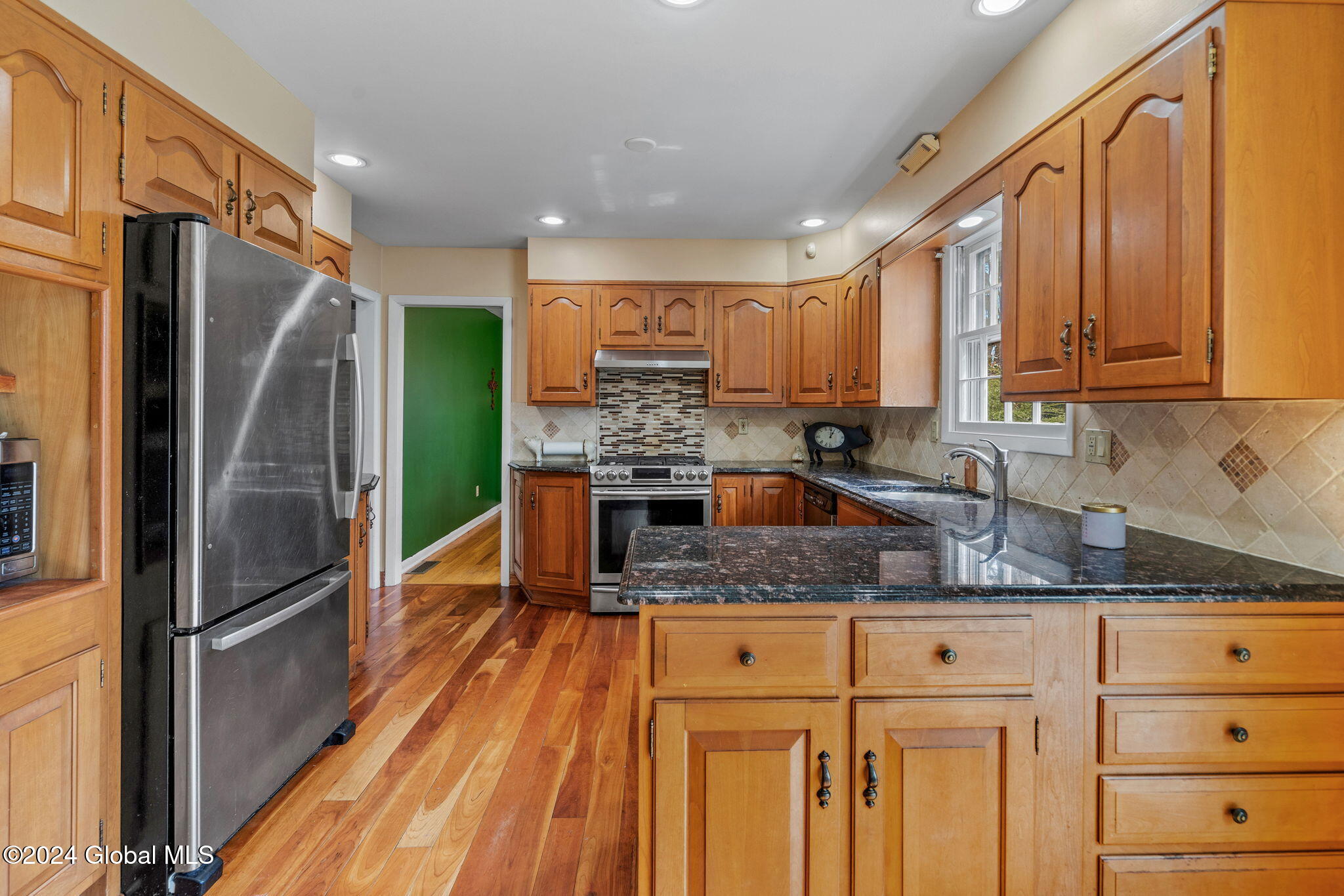2 Hemlock Drive, Clifton Park, New York image 10