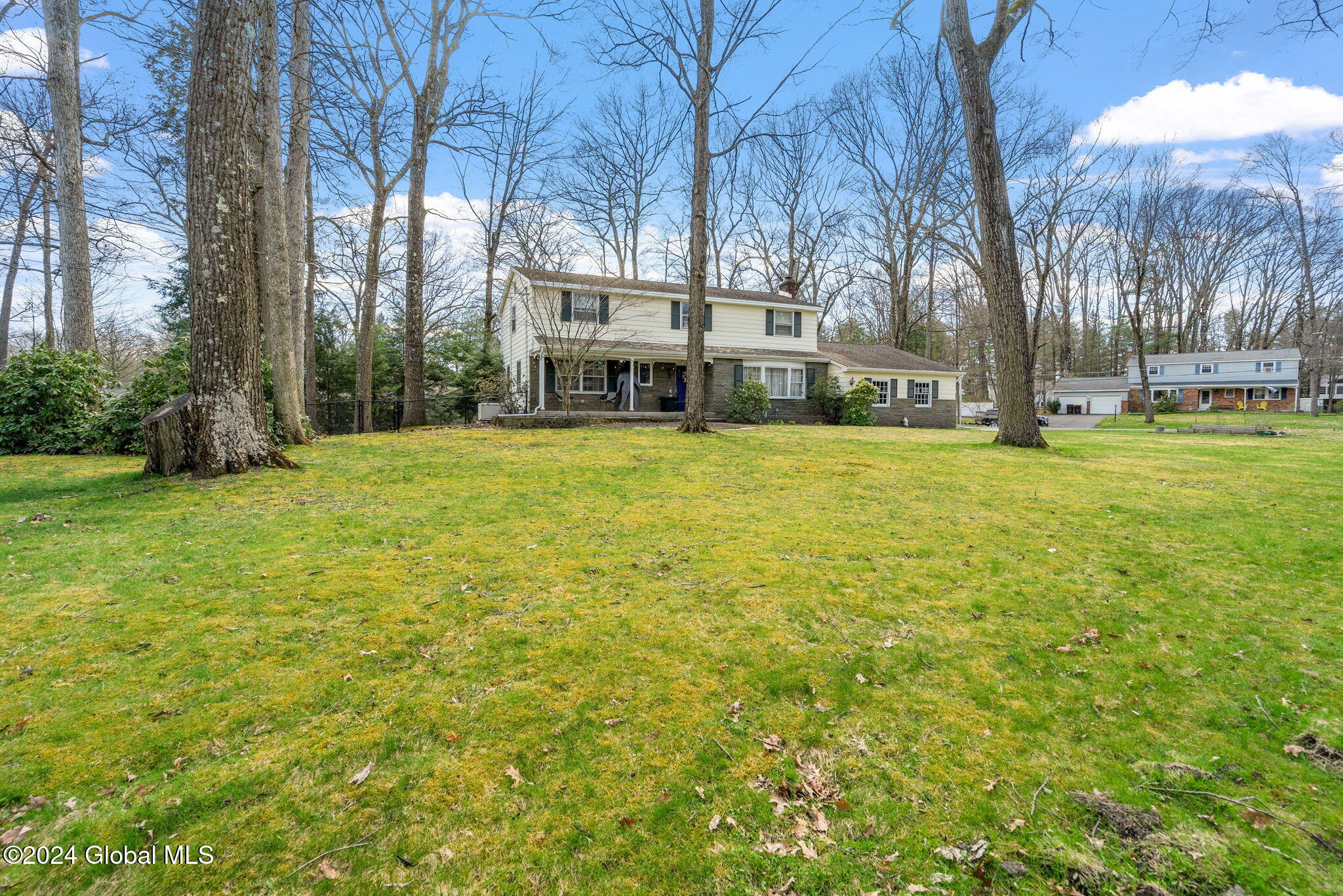 2 Hemlock Drive, Clifton Park, New York image 4