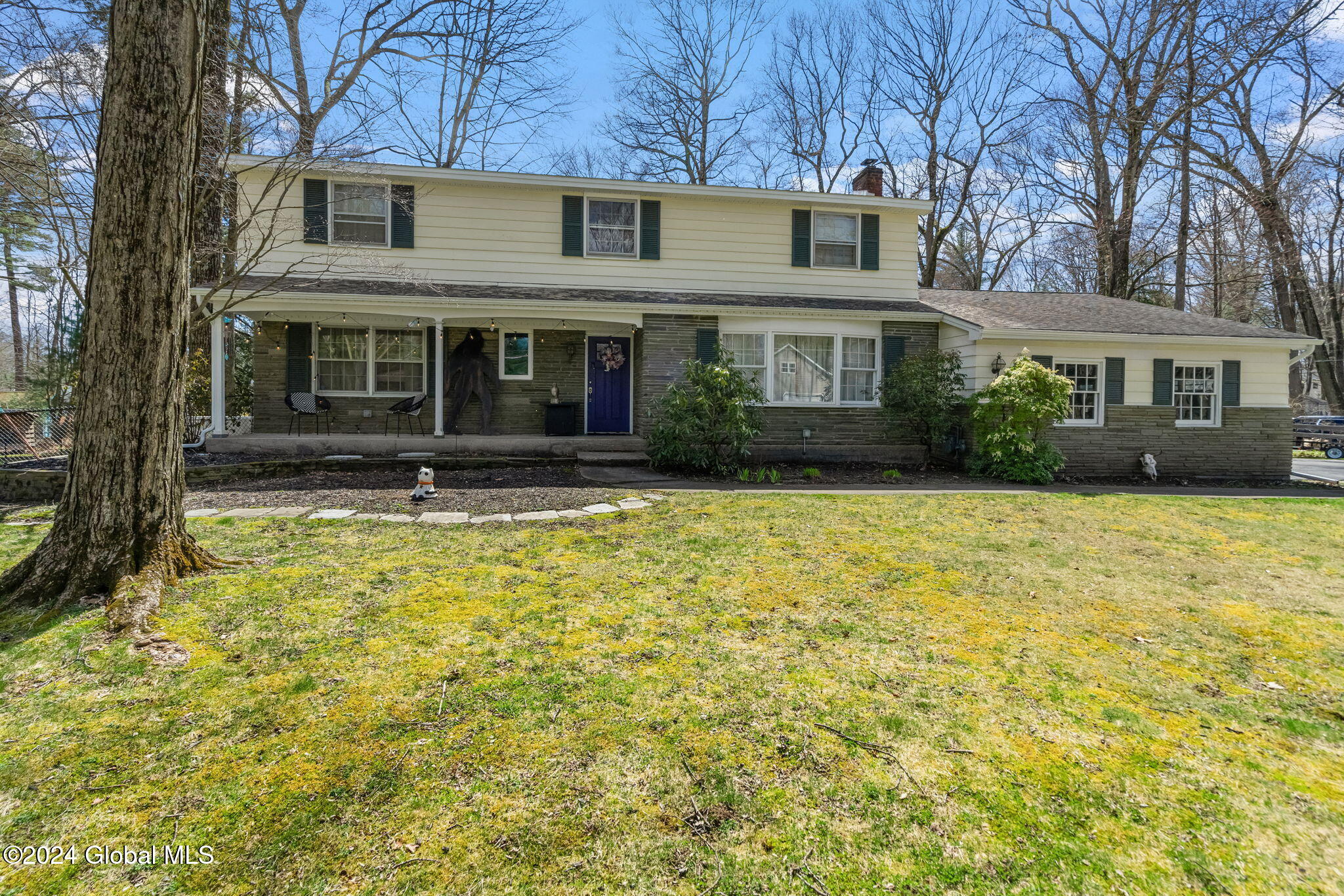 2 Hemlock Drive, Clifton Park, New York image 2