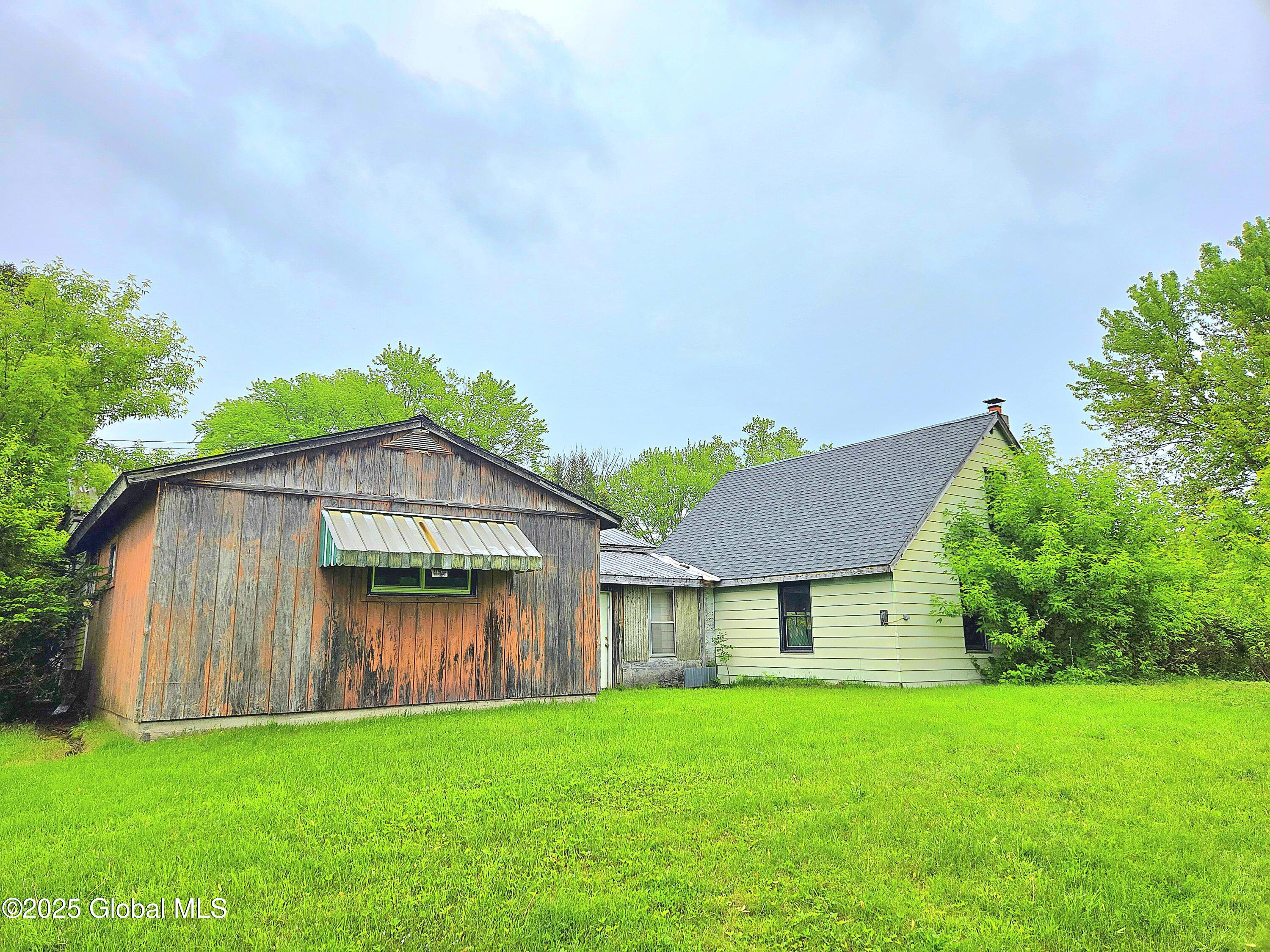 4 S East Avenue, Johnstown, New York image 5