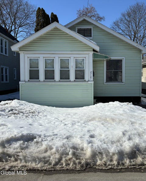 Homes For Sale - 2727 Plunkett Avenue<br/> Schenectady, NY 12306