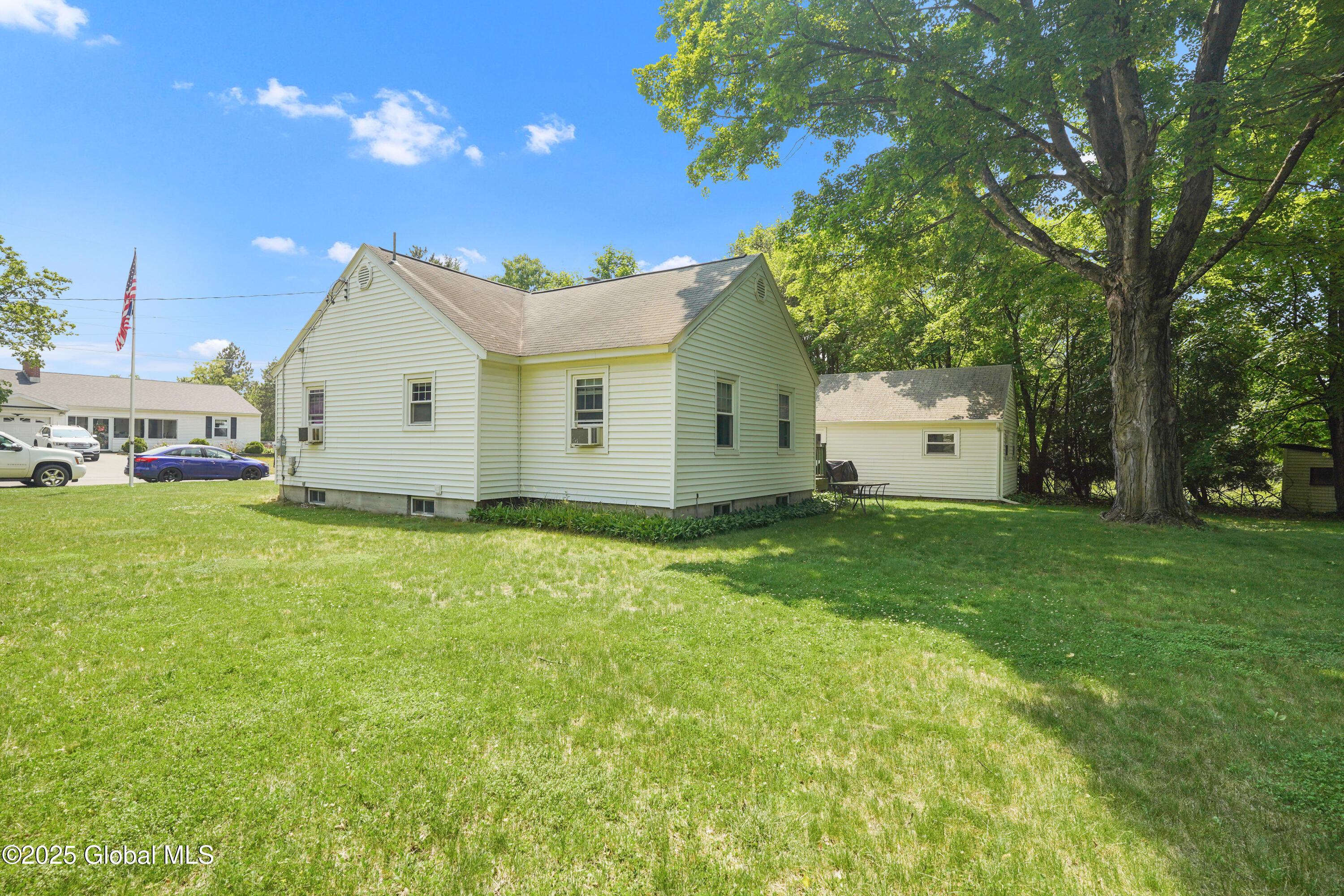 21 Lewis Street, Ballston Spa, New York image 4