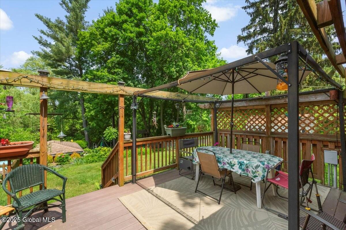 92 Fiddlers Lane, Latham, New York image 23