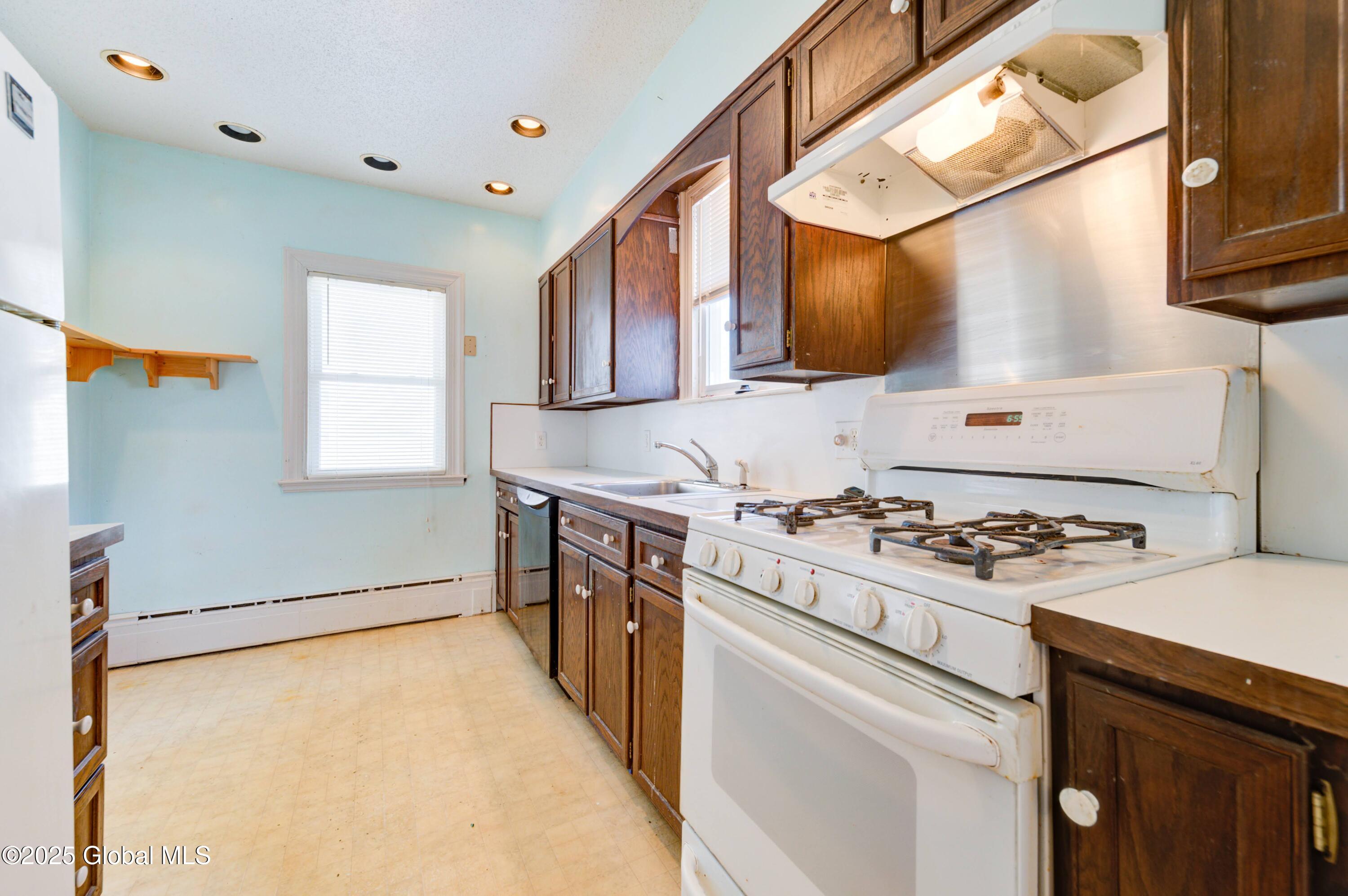 36 East Boulevard, Gloversville, New York image 23