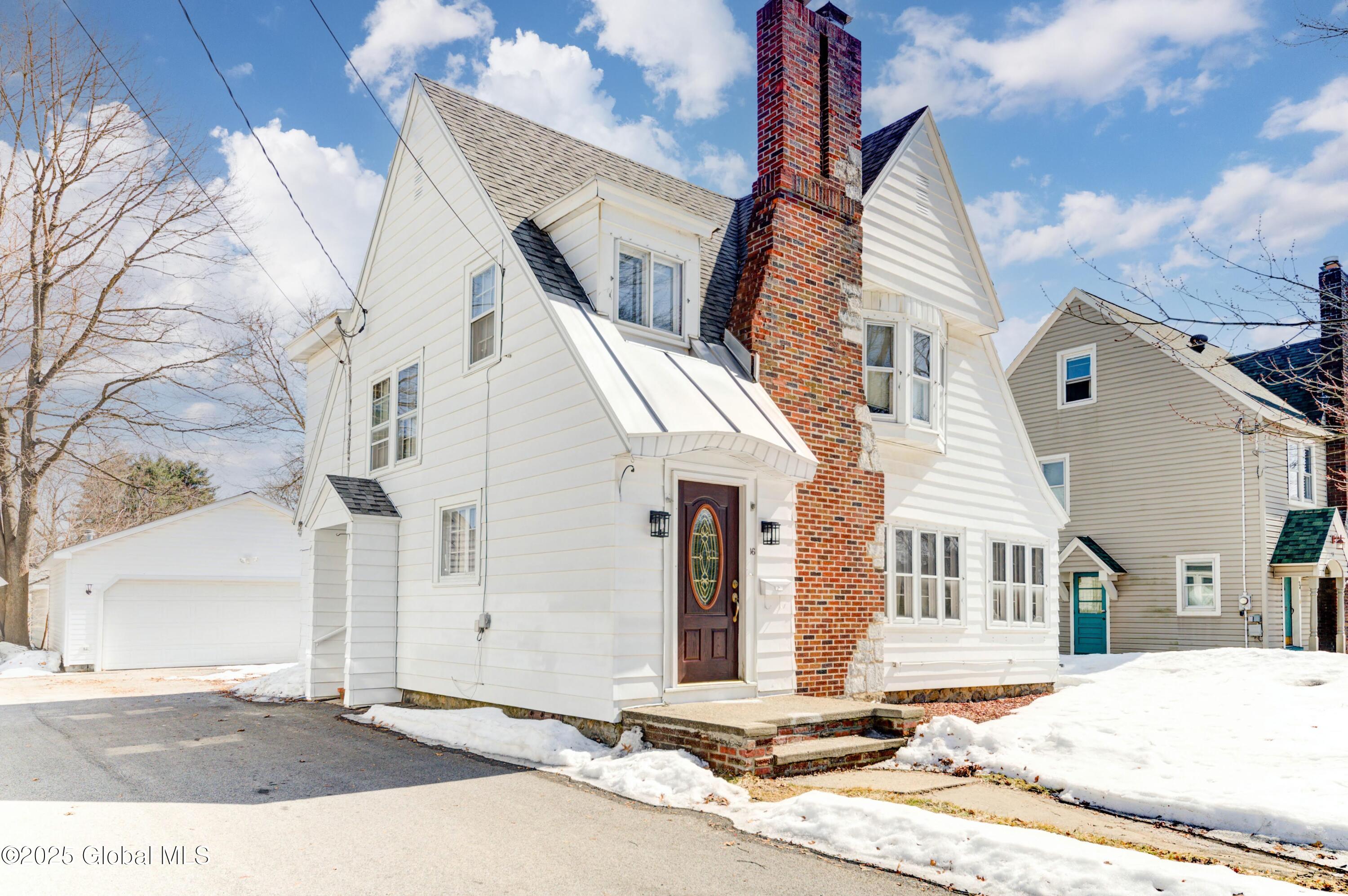 36 East Boulevard, Gloversville, New York image 1