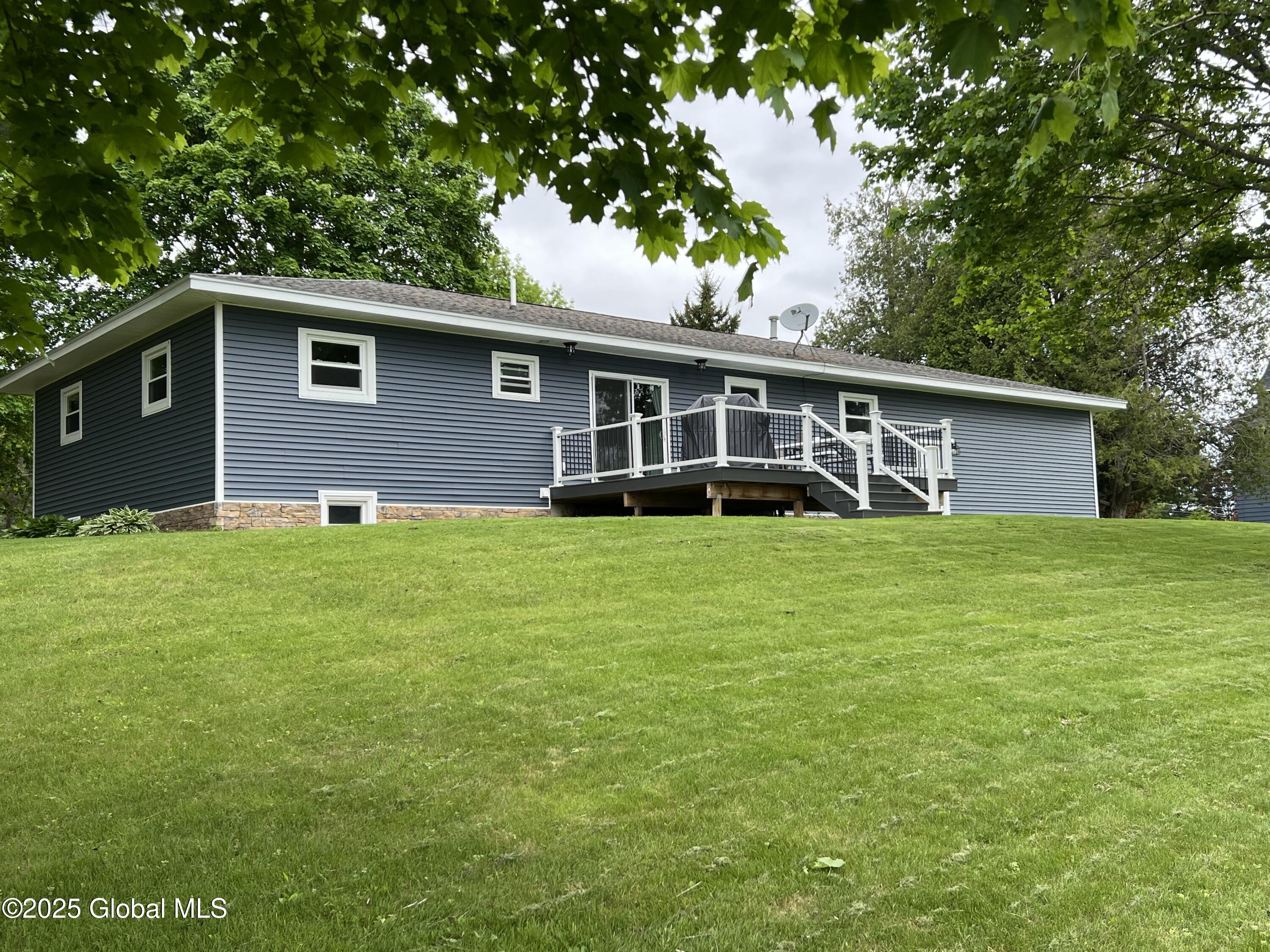 314 Pennsylvania Avenue, Johnstown, New York image 2