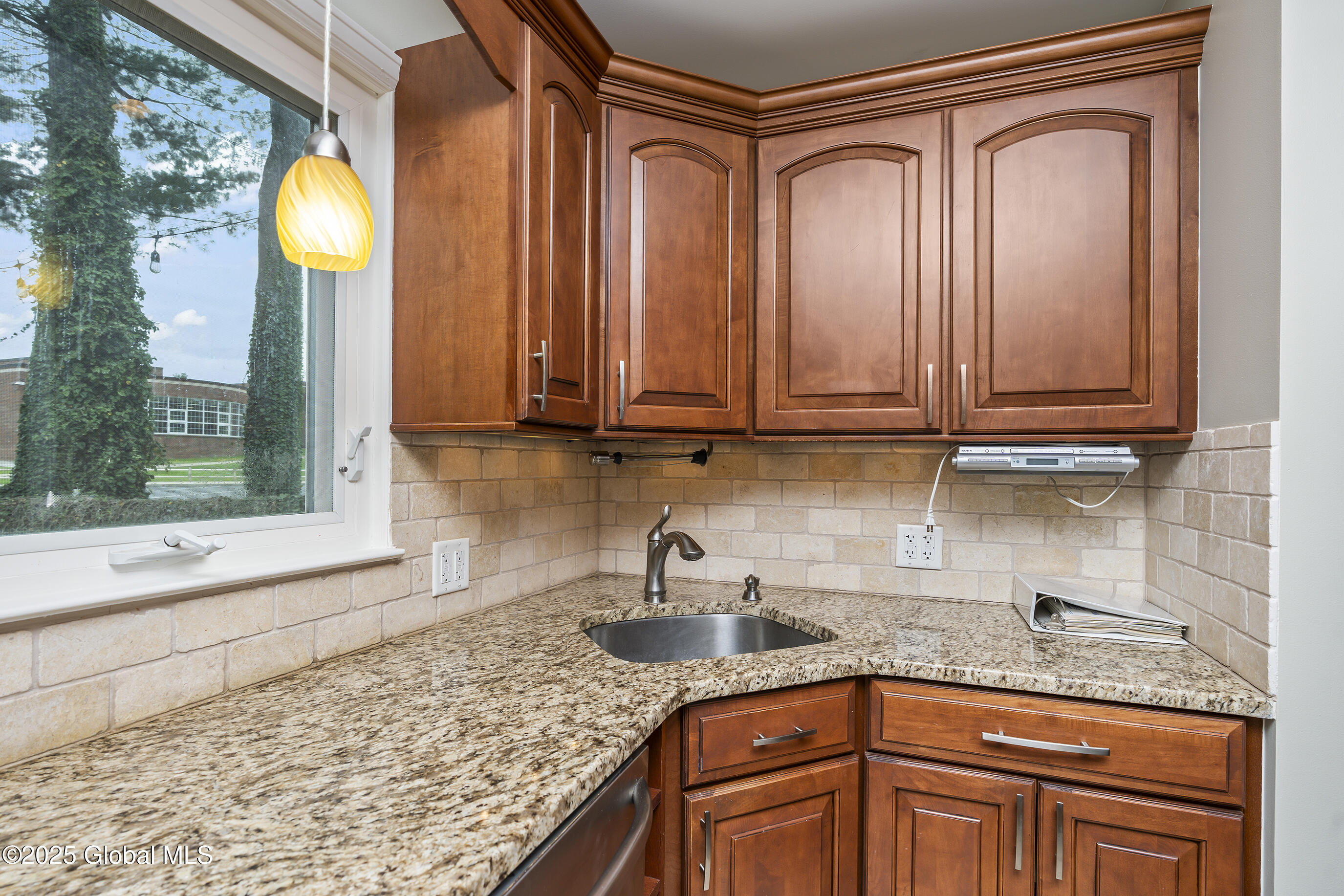 316 Kenwood Avenue, Delmar, New York image 12