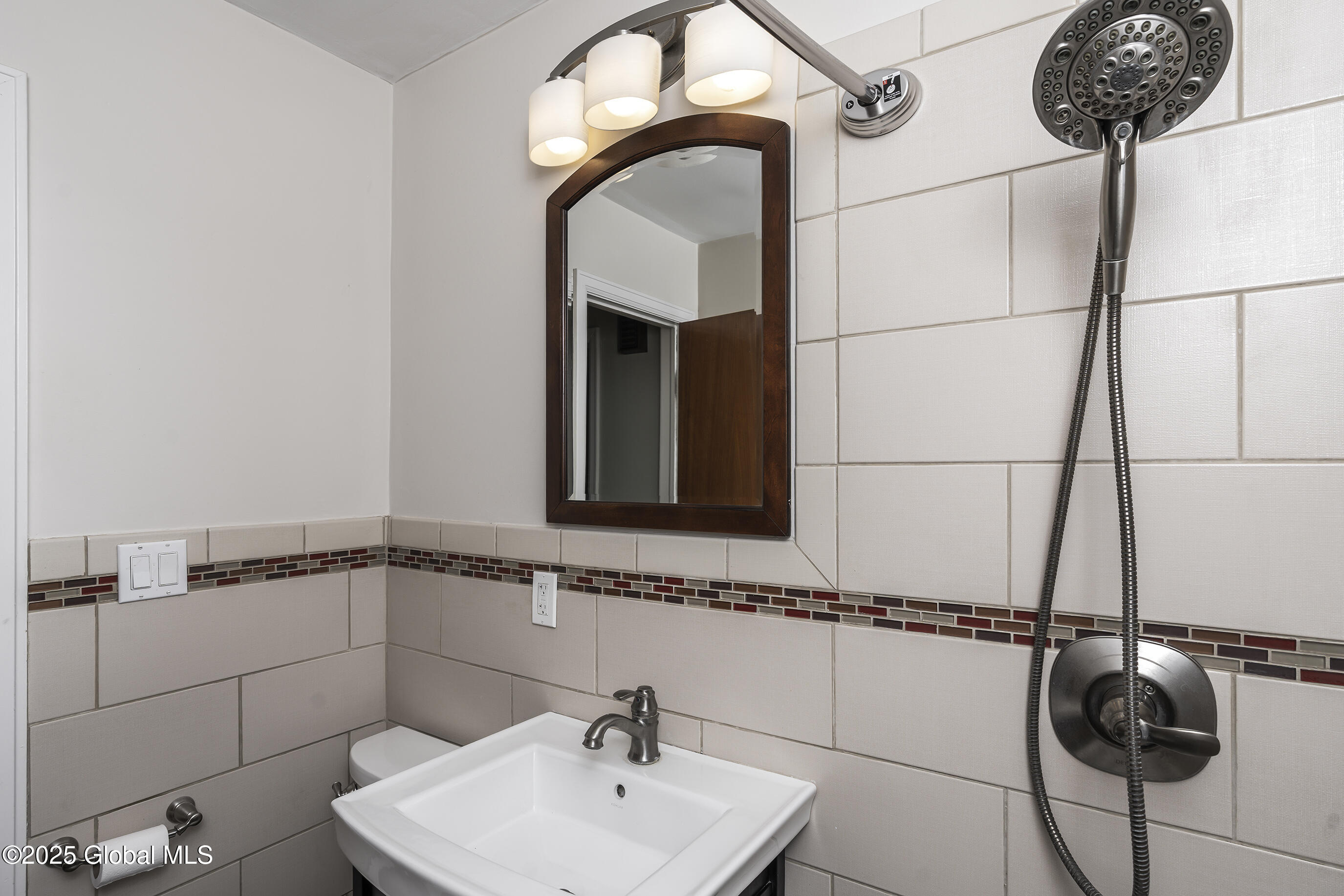 316 Kenwood Avenue, Delmar, New York image 24