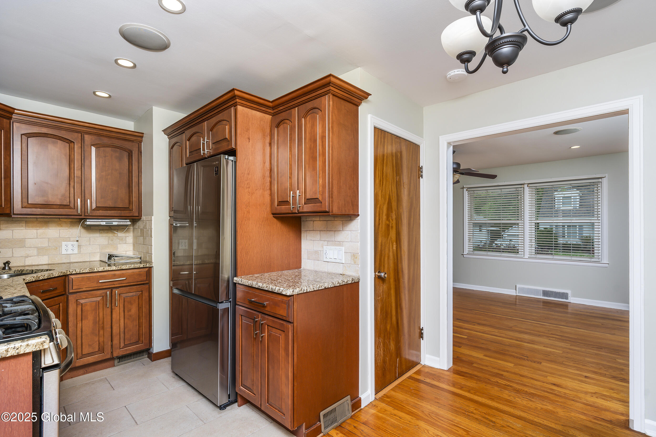 316 Kenwood Avenue, Delmar, New York image 14
