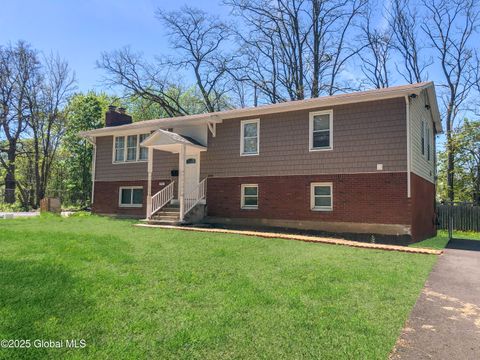 Photo of 2441 Avenue A, Schenectady, NY 12308 (MLS # 202610466)