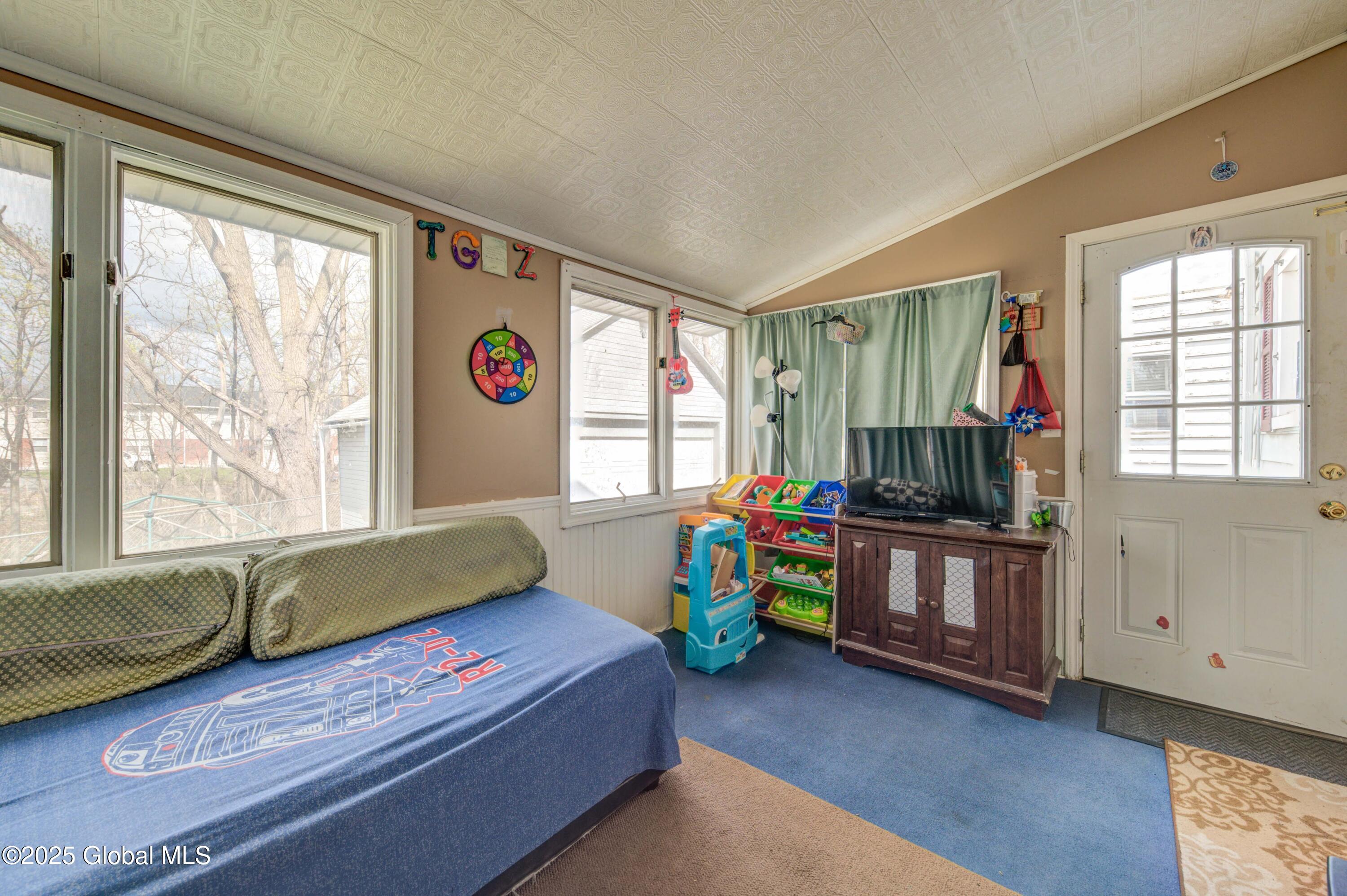 163 Simmons Avenue, Cohoes, New York image 18