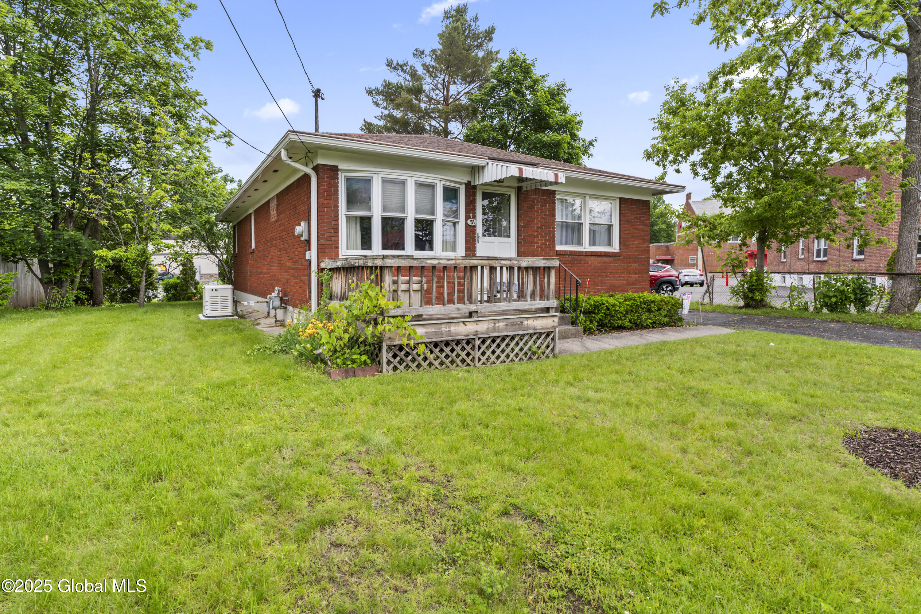 51 Tryon Court, Albany, New York image 3