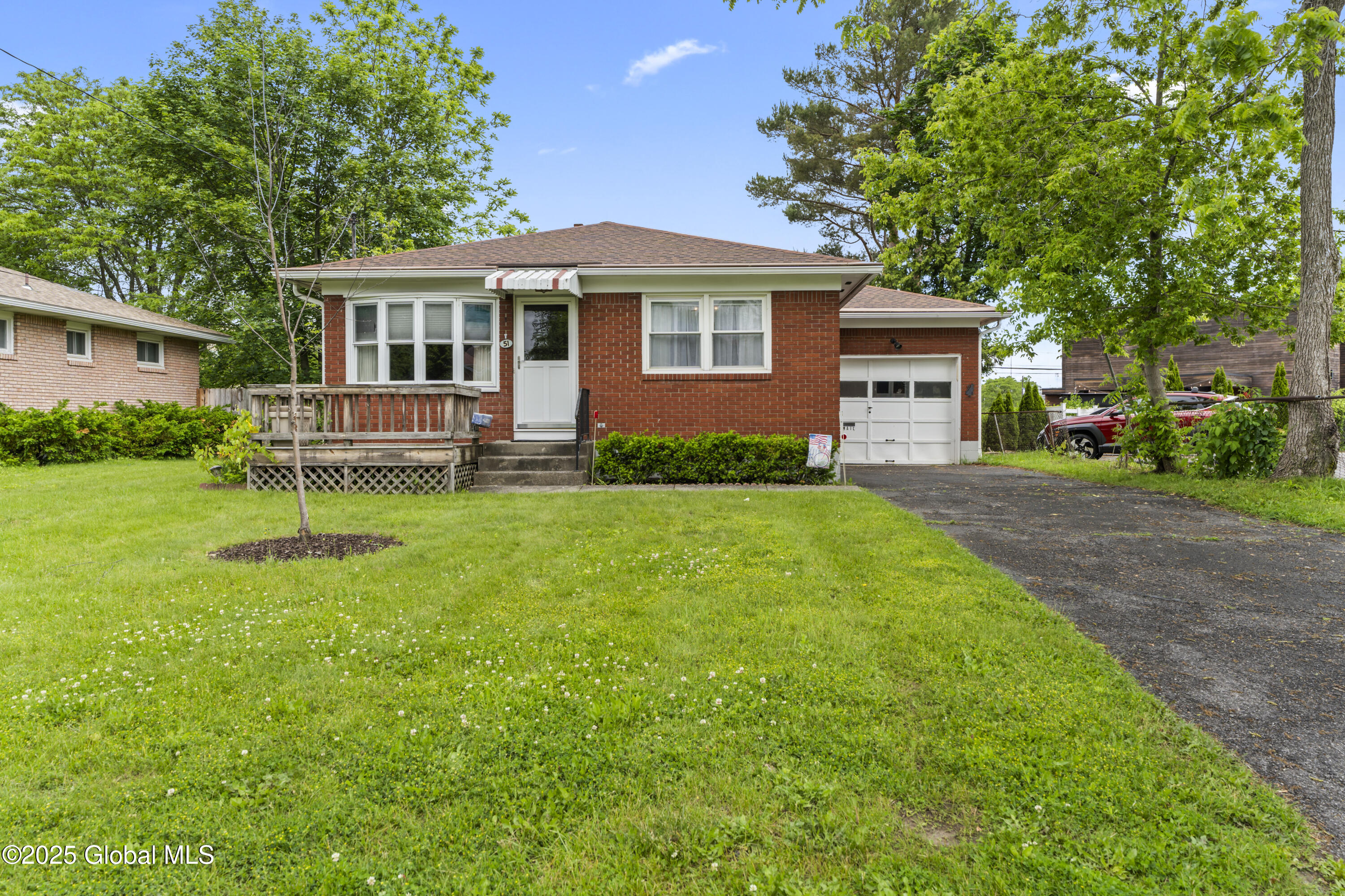 51 Tryon Court, Albany, New York image 1