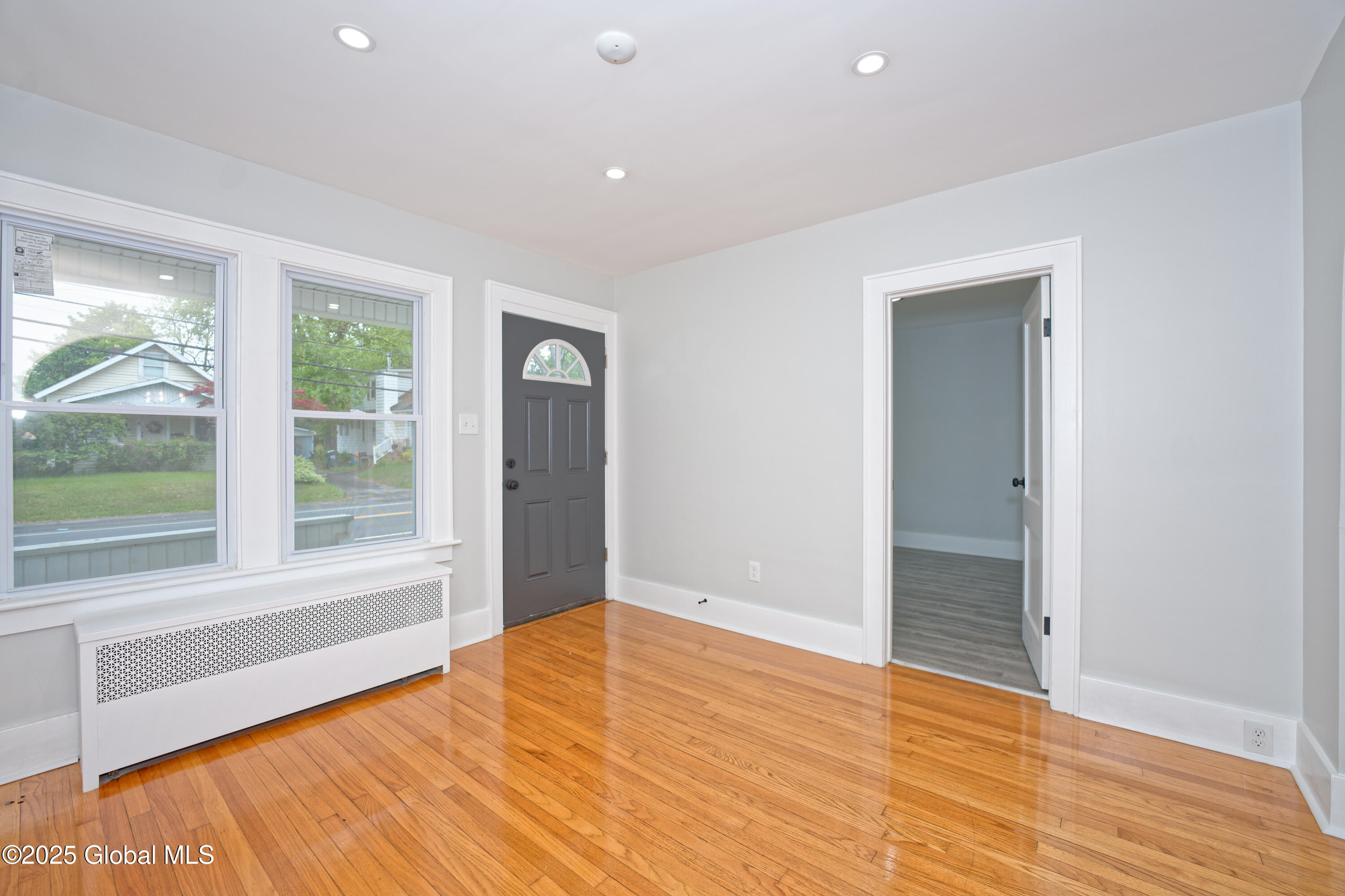 823 Curry Road, Schenectady, New York image 5