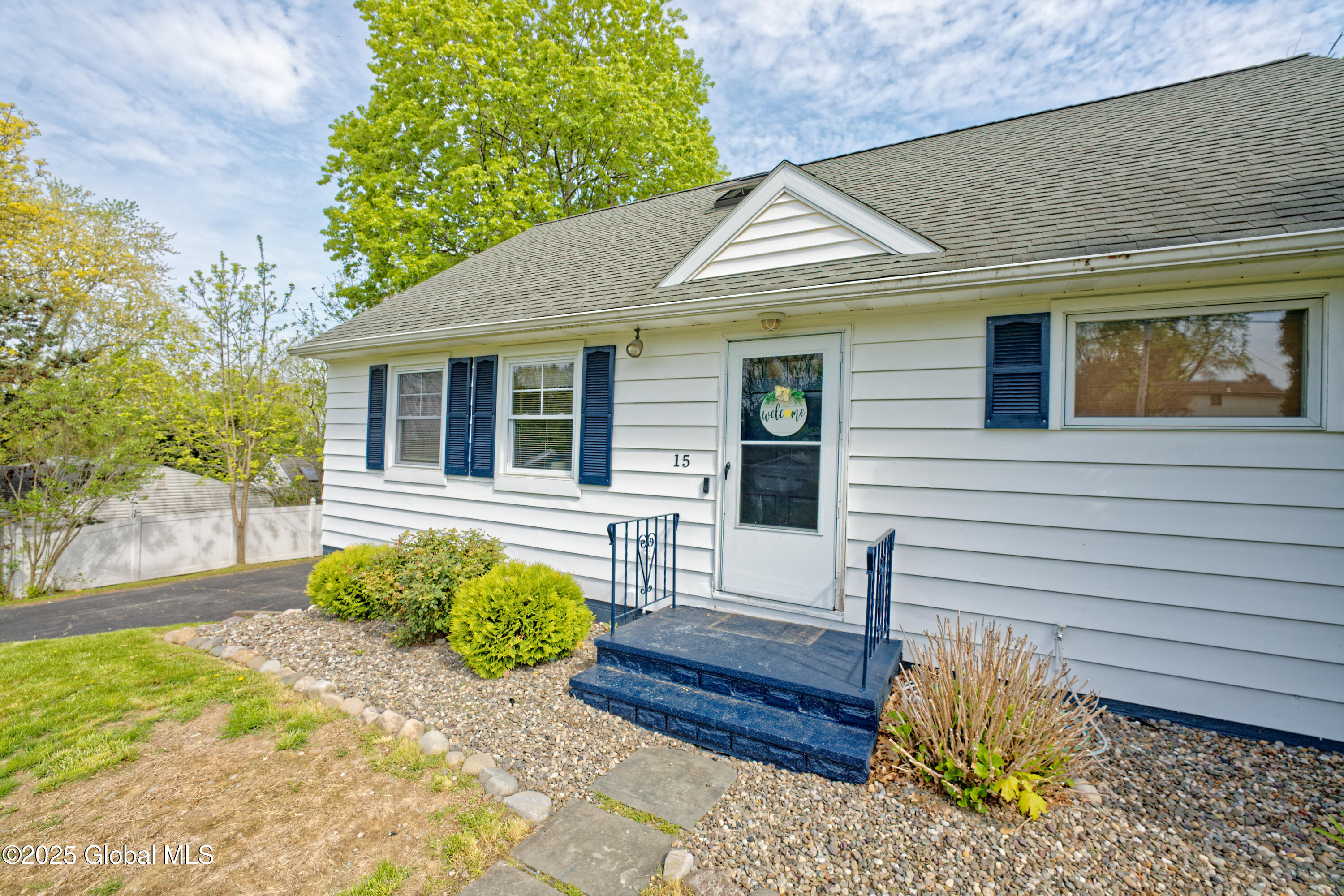 15 Riverview Terrace, Rensselaer, New York image 4