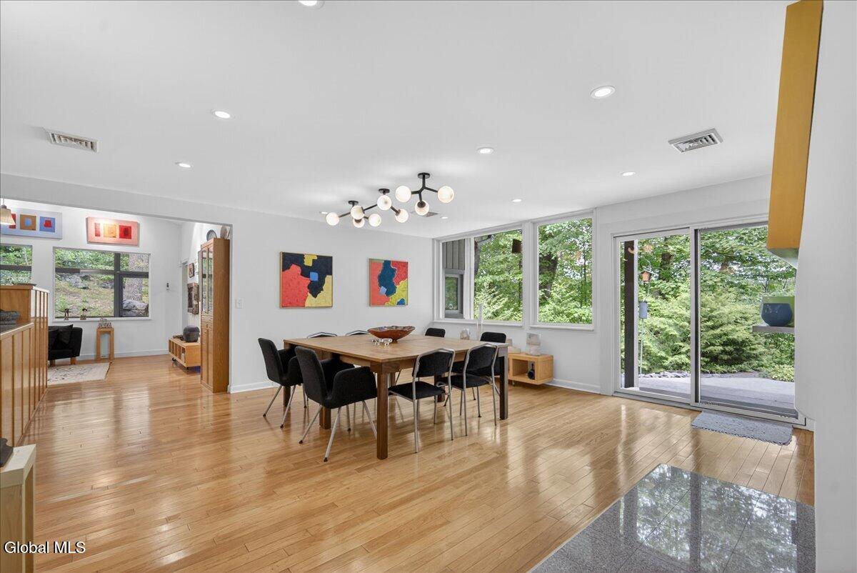 17 Ten Springs Drive
