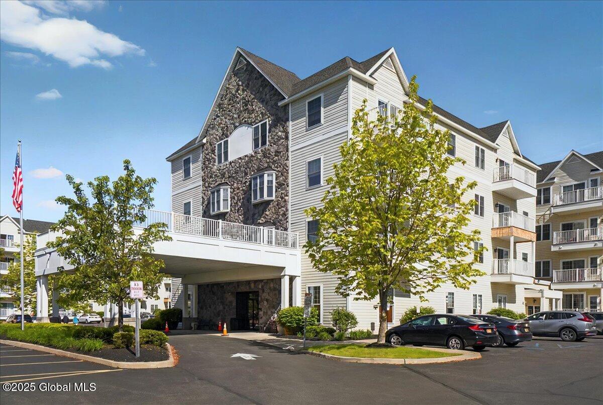 8 Wall Street #APT 200, Clifton Park, New York image 1
