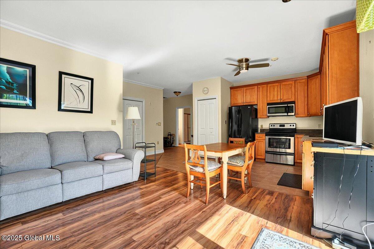 8 Wall Street #APT 200, Clifton Park, New York image 9