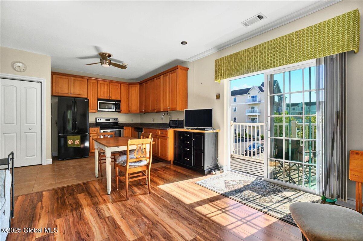 8 Wall Street #APT 200, Clifton Park, New York image 12