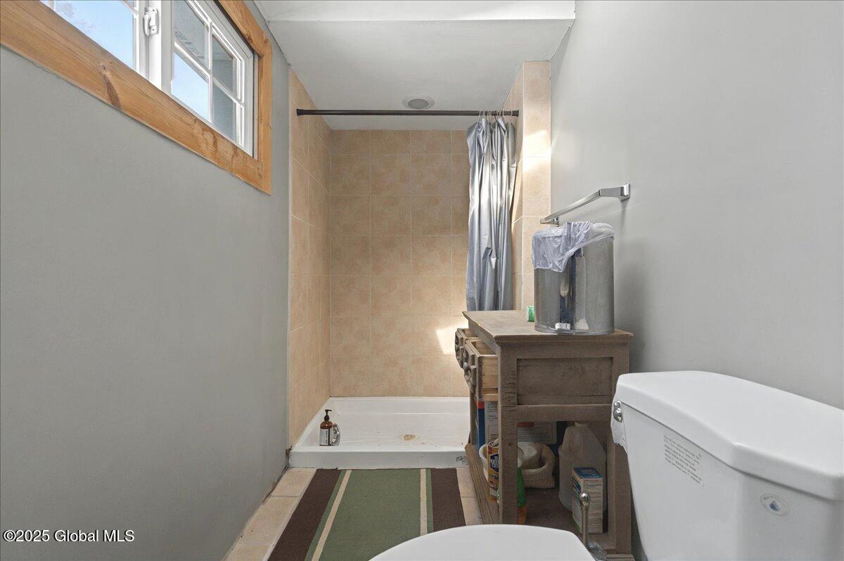 296 Washington Street, Saratoga Springs, New York image 37