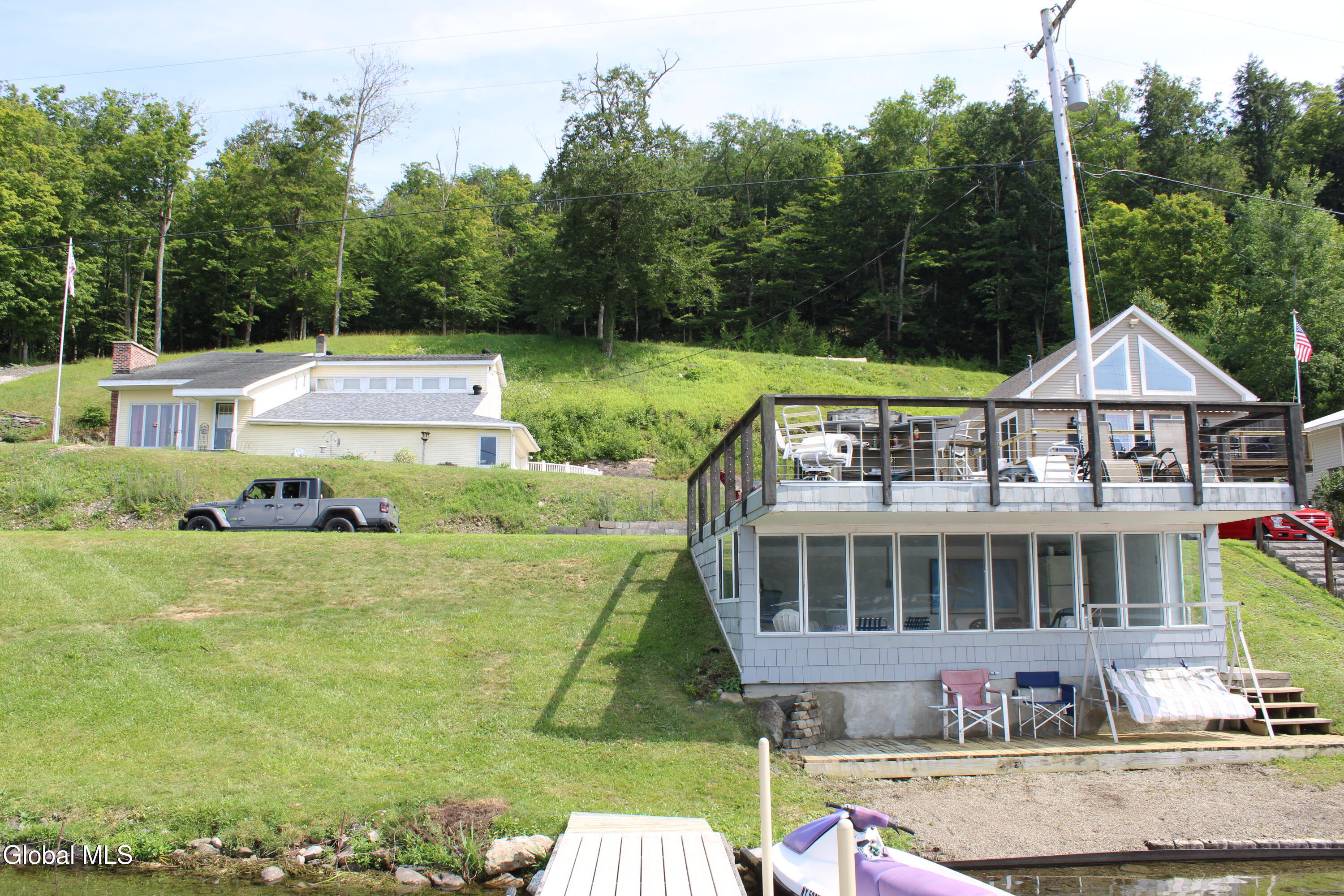 210 E Lake Road
