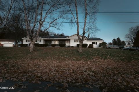 Photo of 106 Country Ridge Court, Amsterdam, NY 12010 (MLS # 202610854)