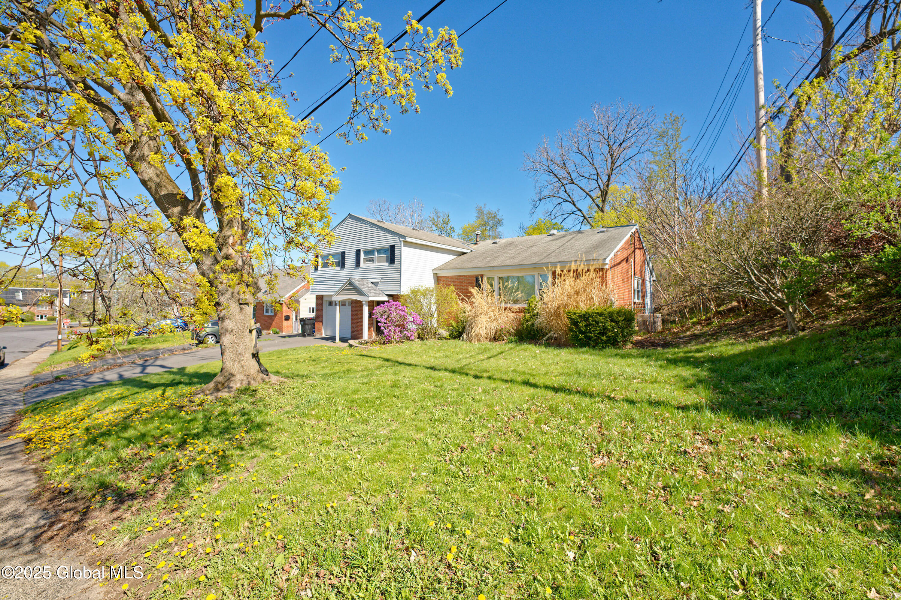 107 Nyroy Drive, Troy, New York image 2