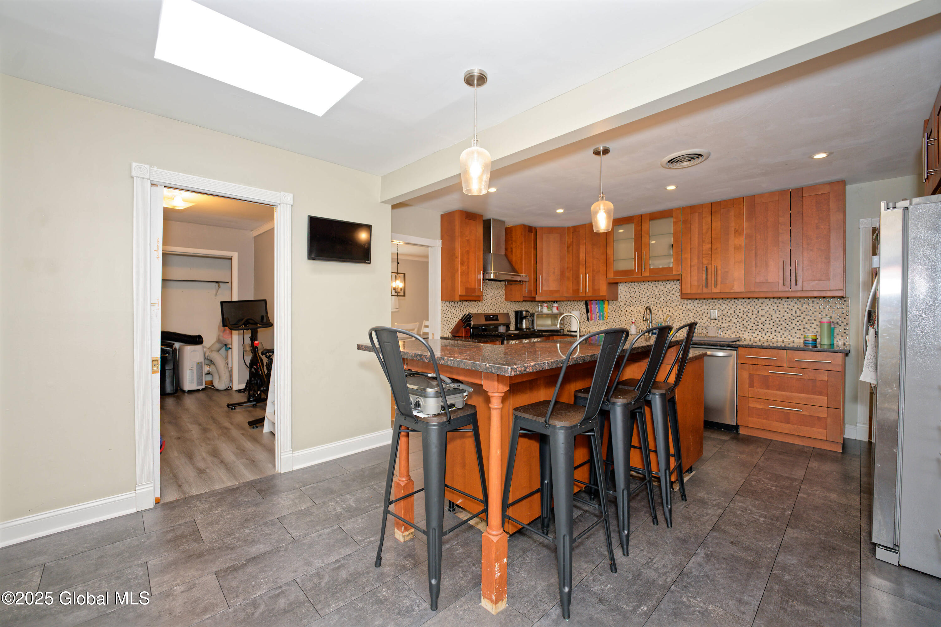 107 Nyroy Drive, Troy, New York image 10