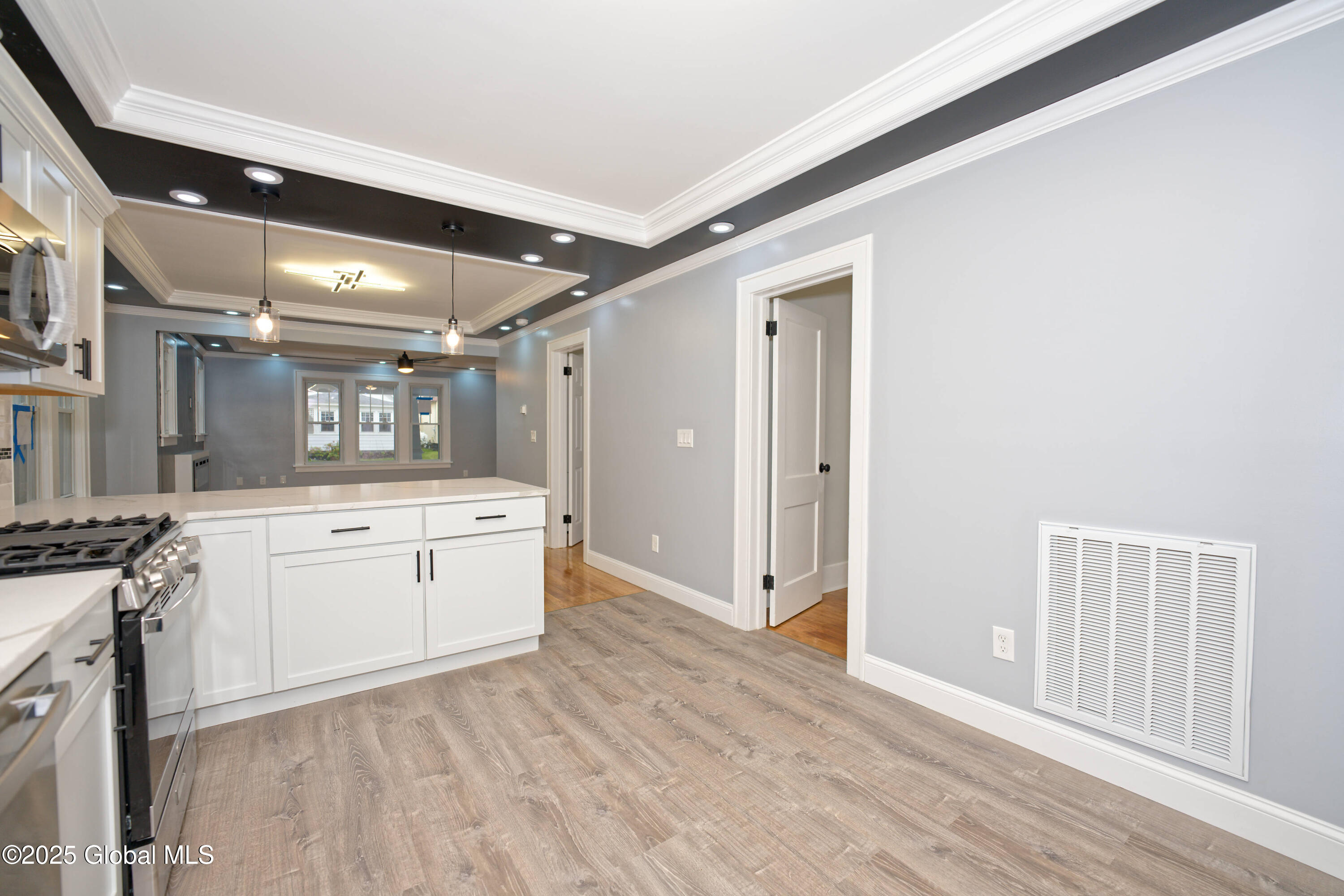 35 Wallace Street, Schenectady, New York image 19