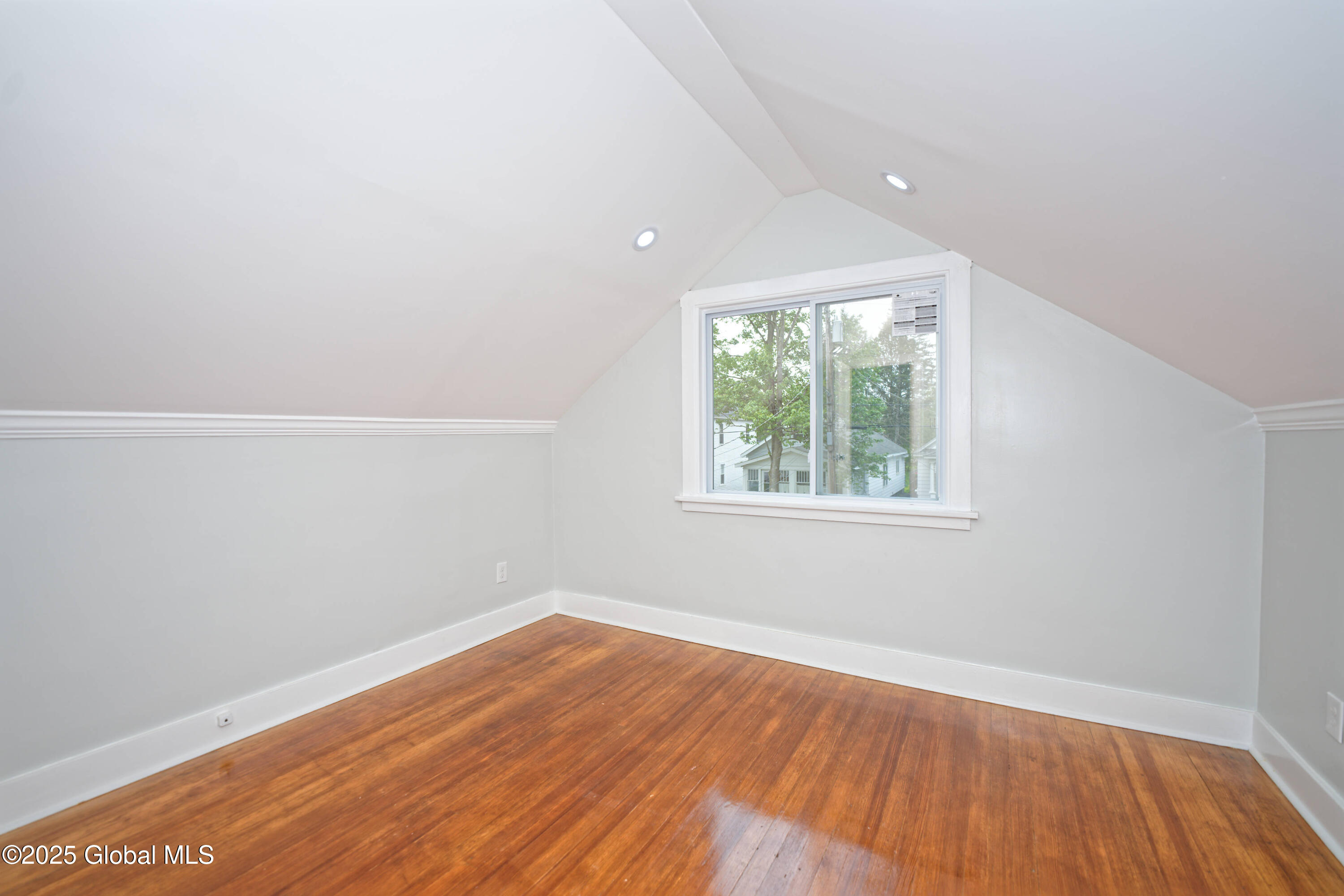 35 Wallace Street, Schenectady, New York image 28