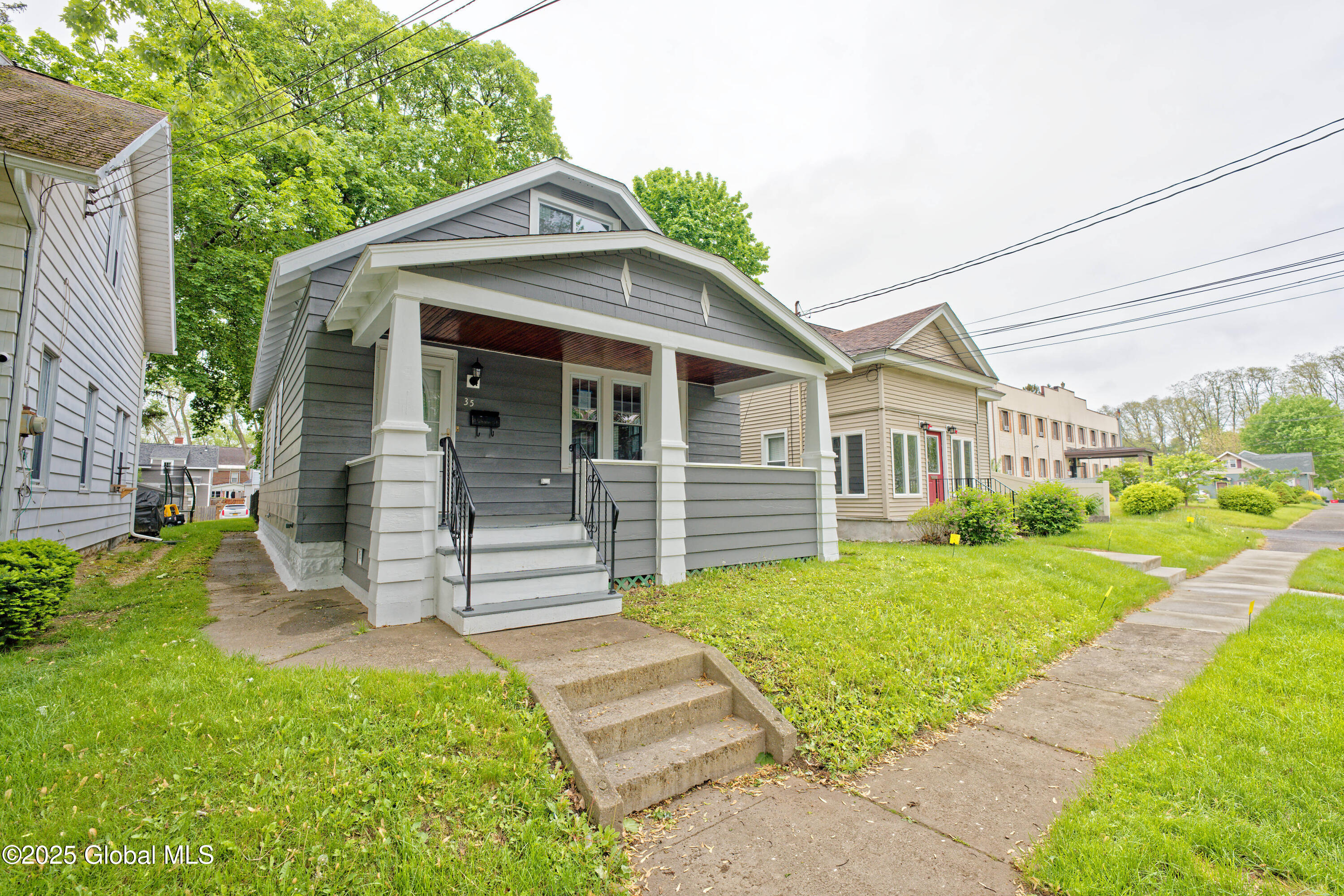 35 Wallace Street, Schenectady, New York image 4