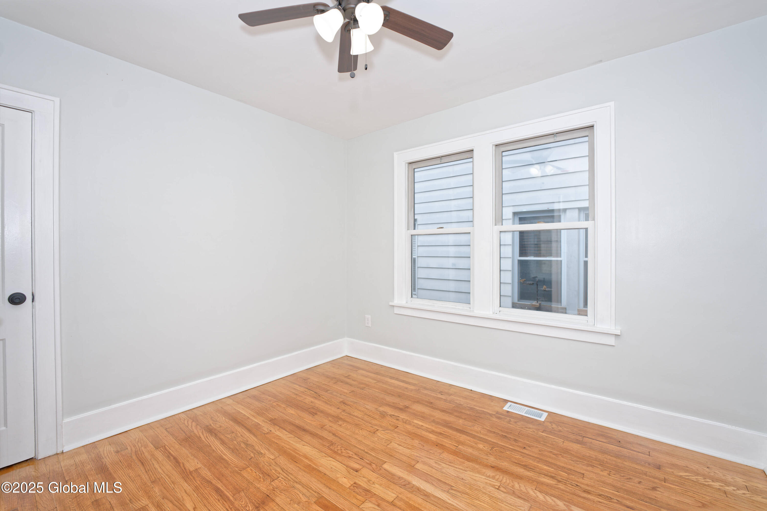 35 Wallace Street, Schenectady, New York image 21