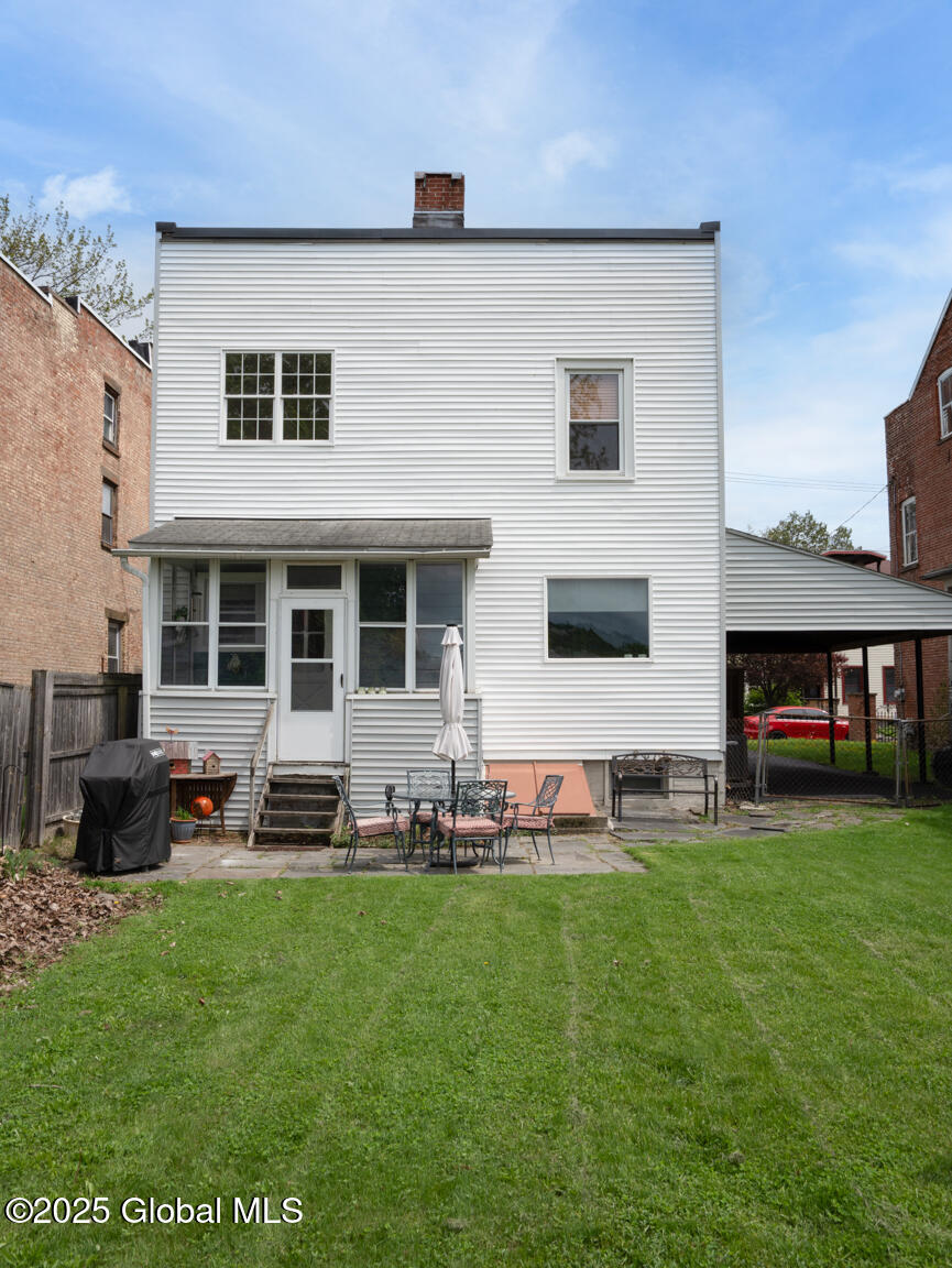 33 Broadway, Rensselaer, New York image 21