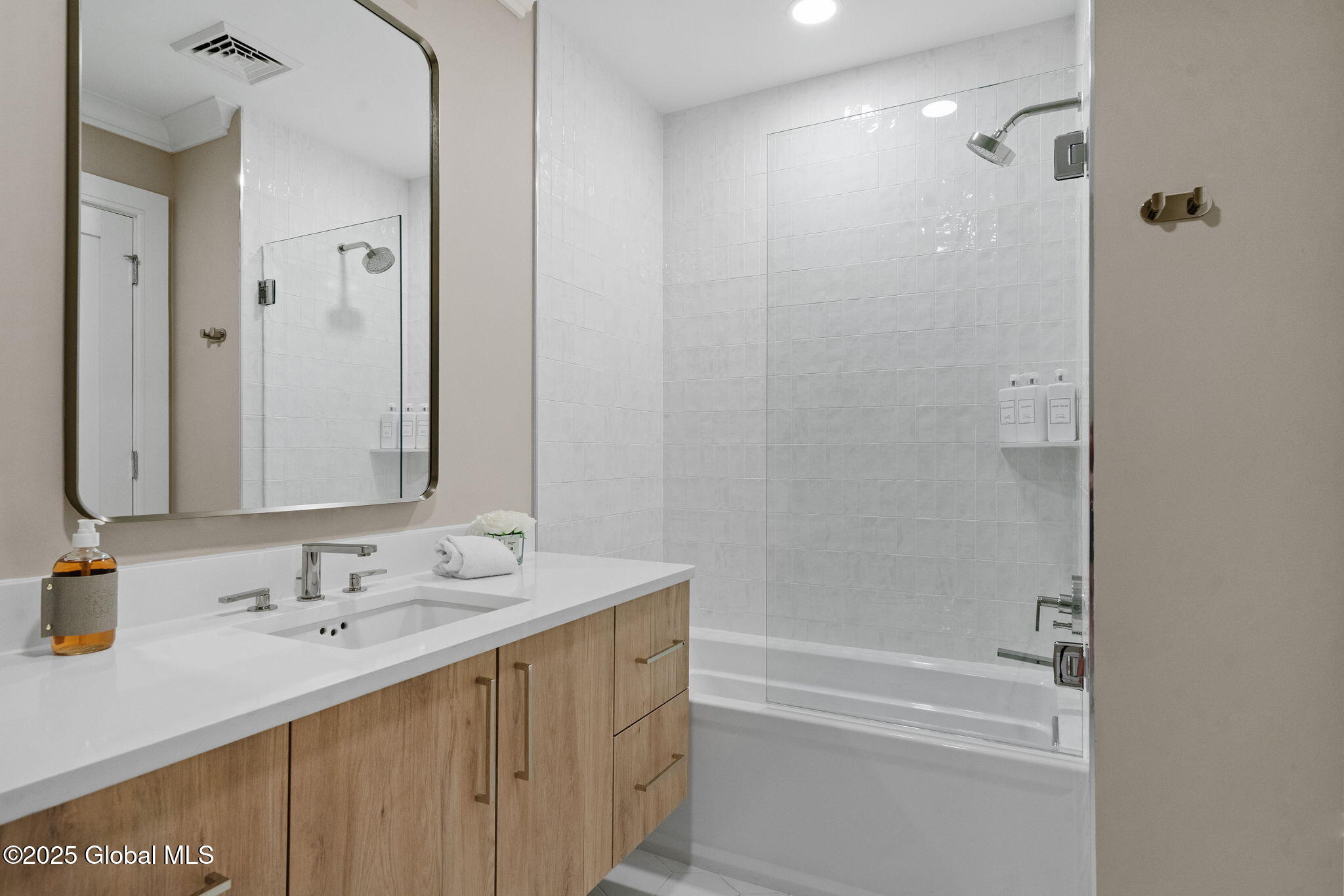 19 Washington Street #259 I, Saratoga Springs, New York image 18