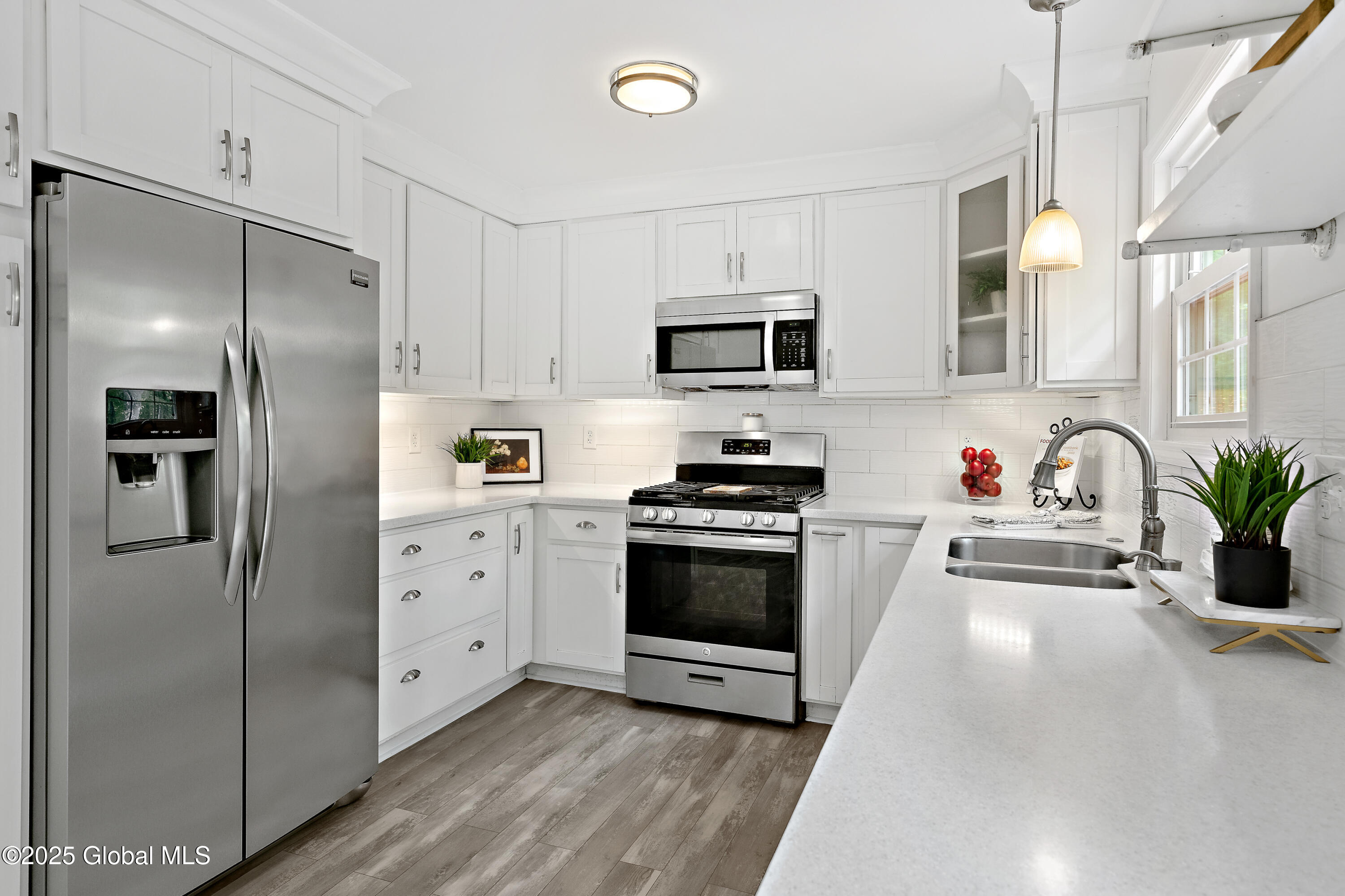 25 Lamplighter Lane Lane, Saratoga Springs, New York image 23