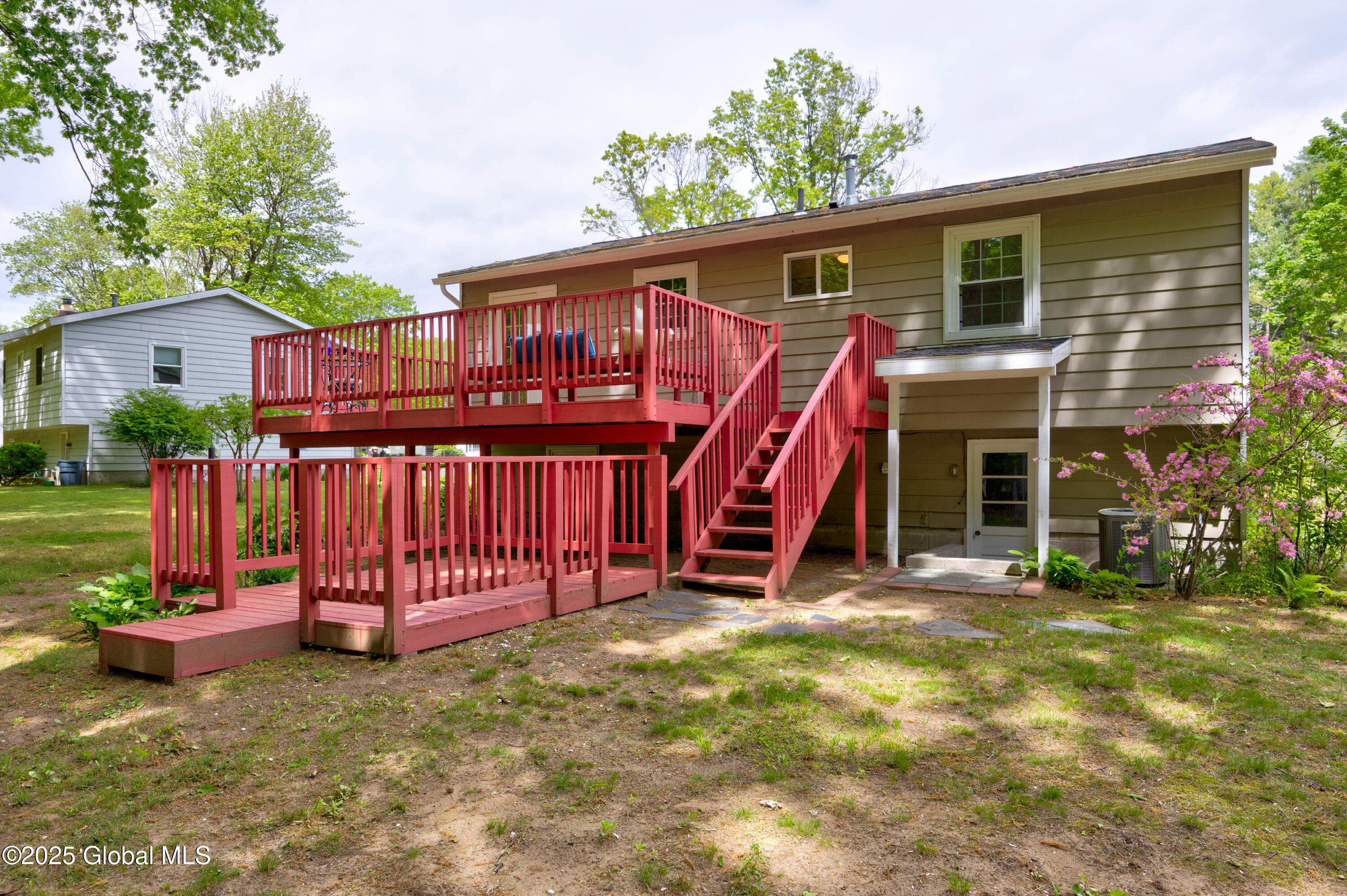 25 Lamplighter Lane Lane, Saratoga Springs, New York image 11