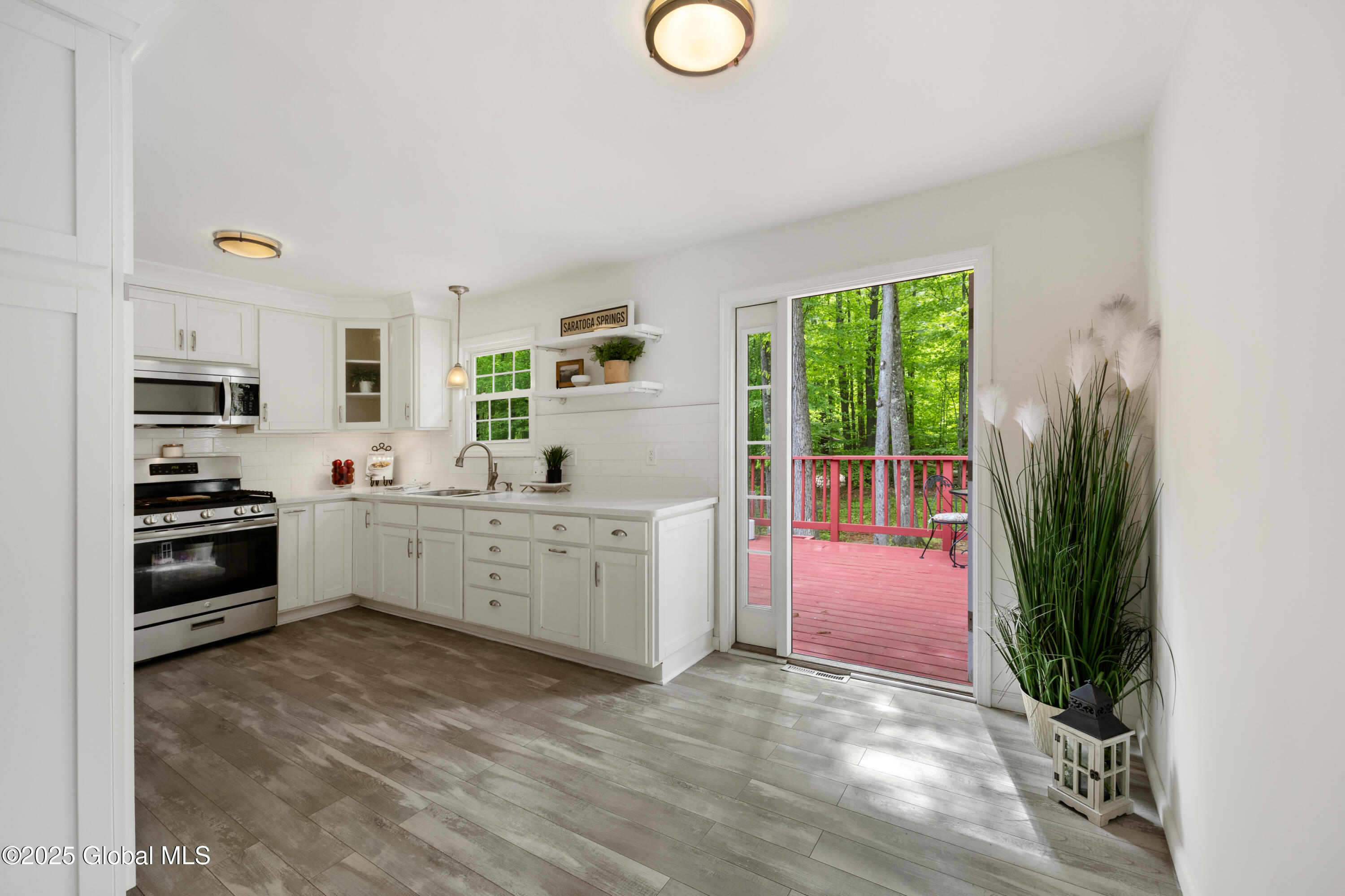 25 Lamplighter Lane Lane, Saratoga Springs, New York image 22