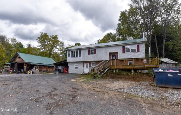 457 N CREEK RD, GREENFIELD CENTER, NY 12833 - Image d5c9d4d47867e26720ef27c1663e04e2/4014565309