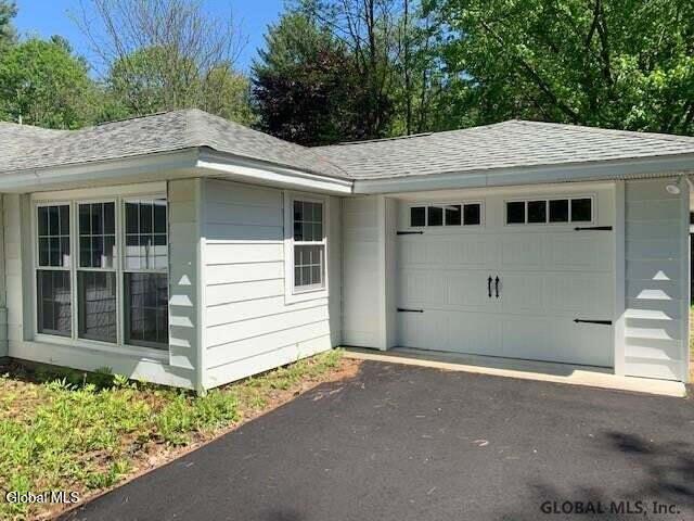 Ballston Spa, New York 12020, United States, 2 Bedrooms Bedrooms, ,2 BathroomsBathrooms,Residential,Active,222451