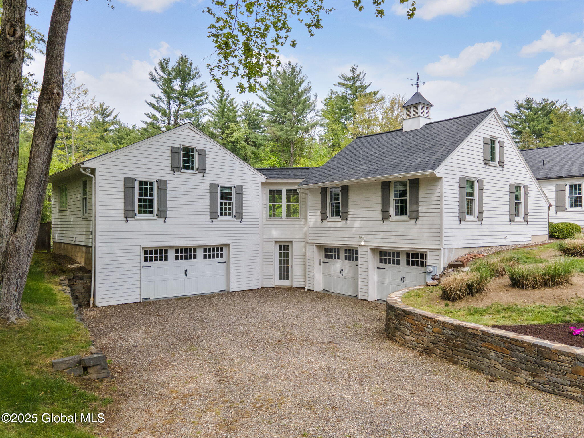 93 Font Grove Road, Slingerlands, New York image 2